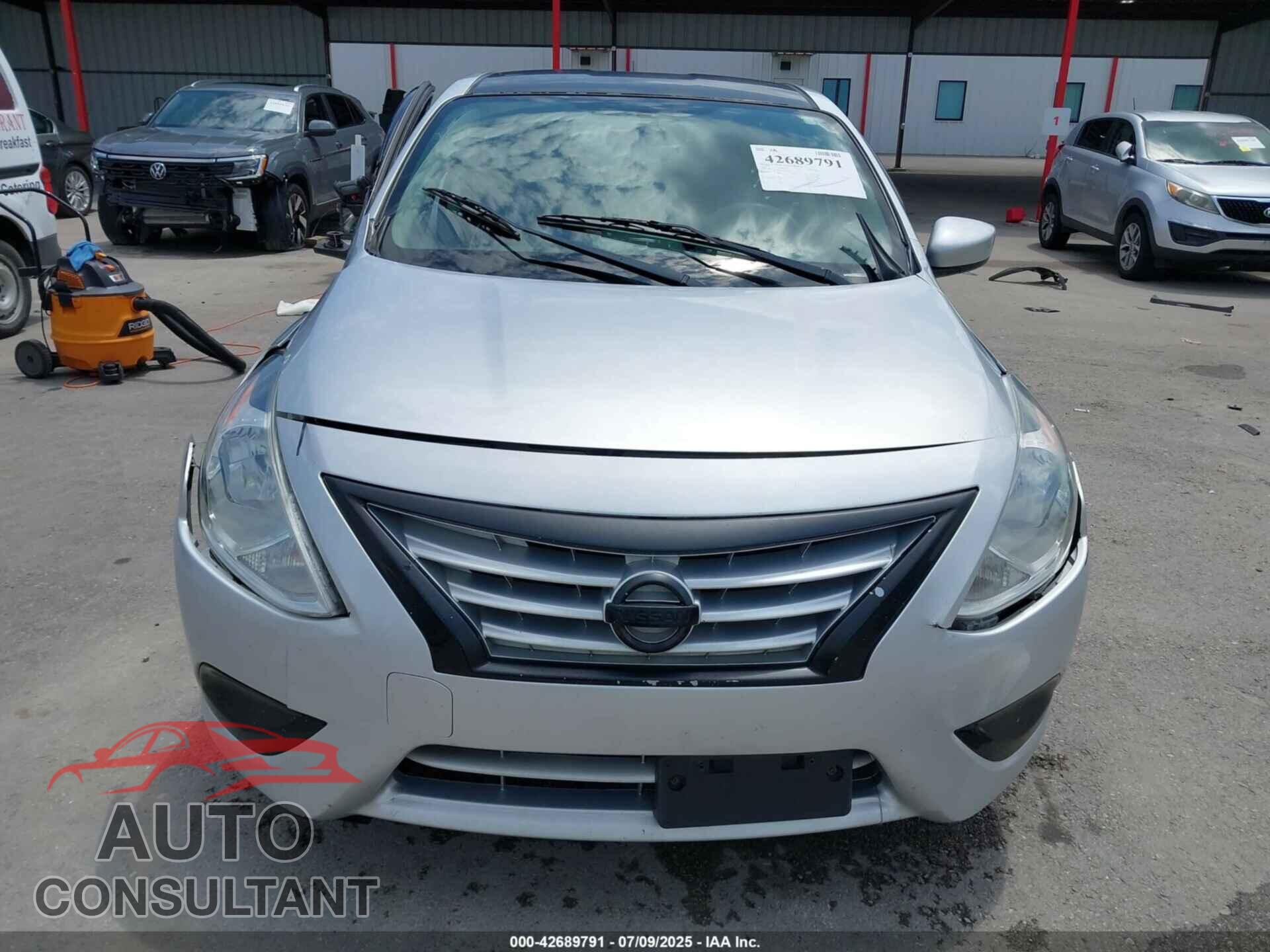 NISSAN VERSA 2019 - 3N1CN7AP3KL823064