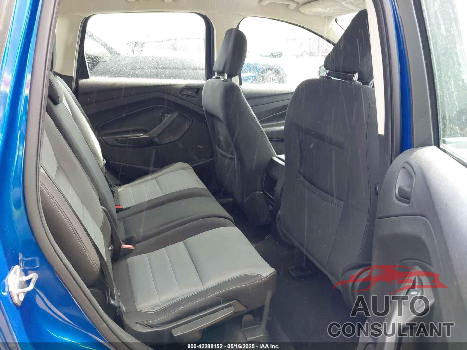 FORD ESCAPE 2018 - 1FMCU0F74JUB42878