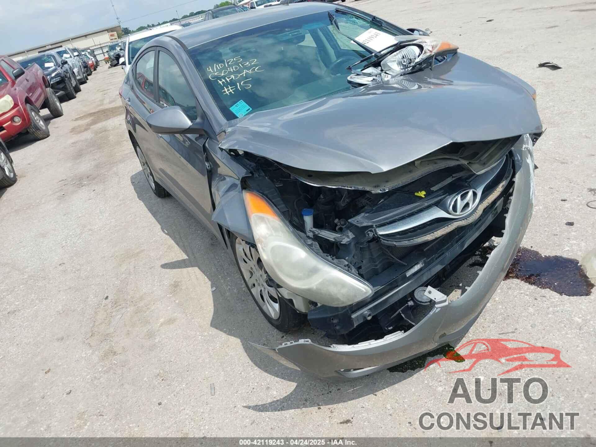 HYUNDAI ELANTRA 2013 - 5NPDH4AE0DH221585