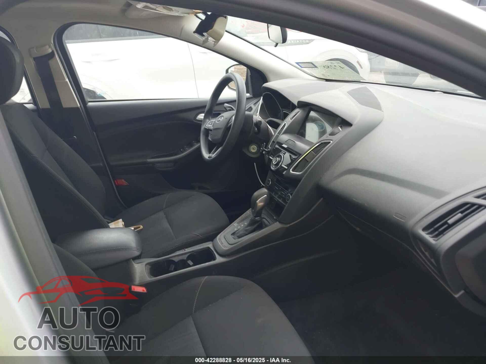 FORD FOCUS 2017 - 1FADP3H25HL344217