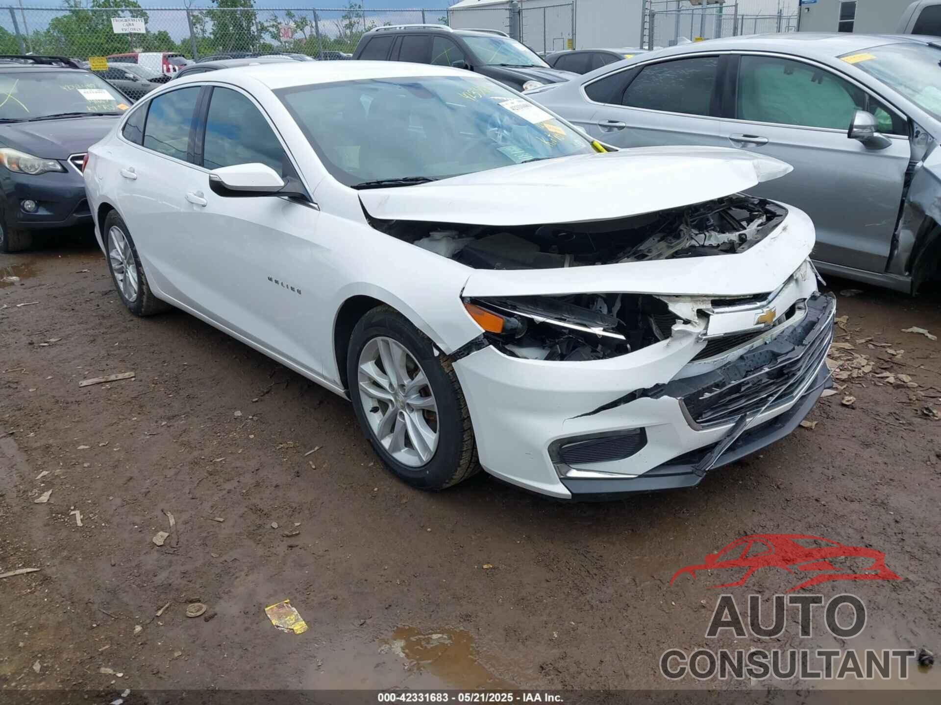CHEVROLET MALIBU 2017 - 1G1ZE5ST6HF214585