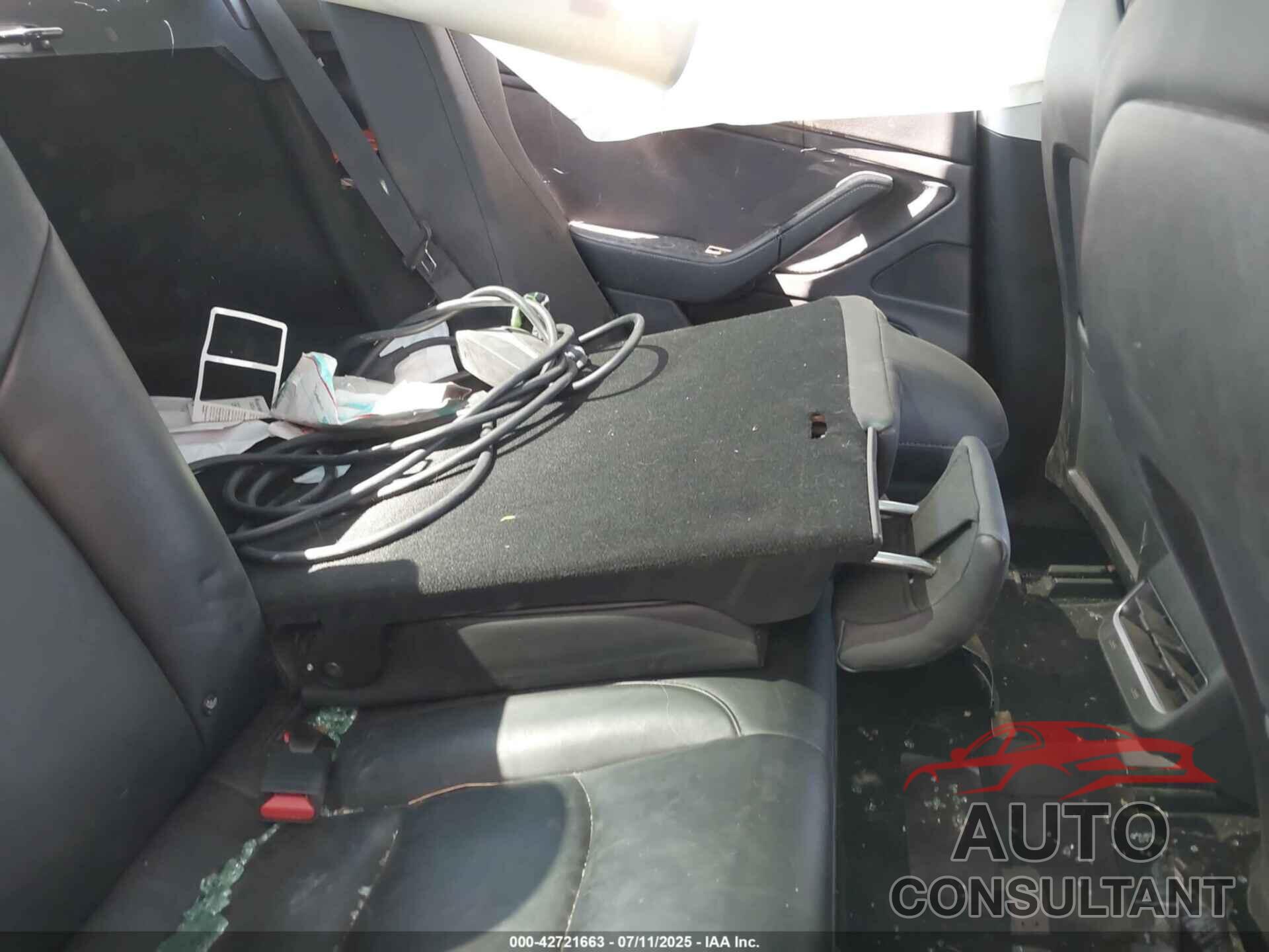 TESLA MODEL 3 2018 - 5YJ3E1EA5JF161095