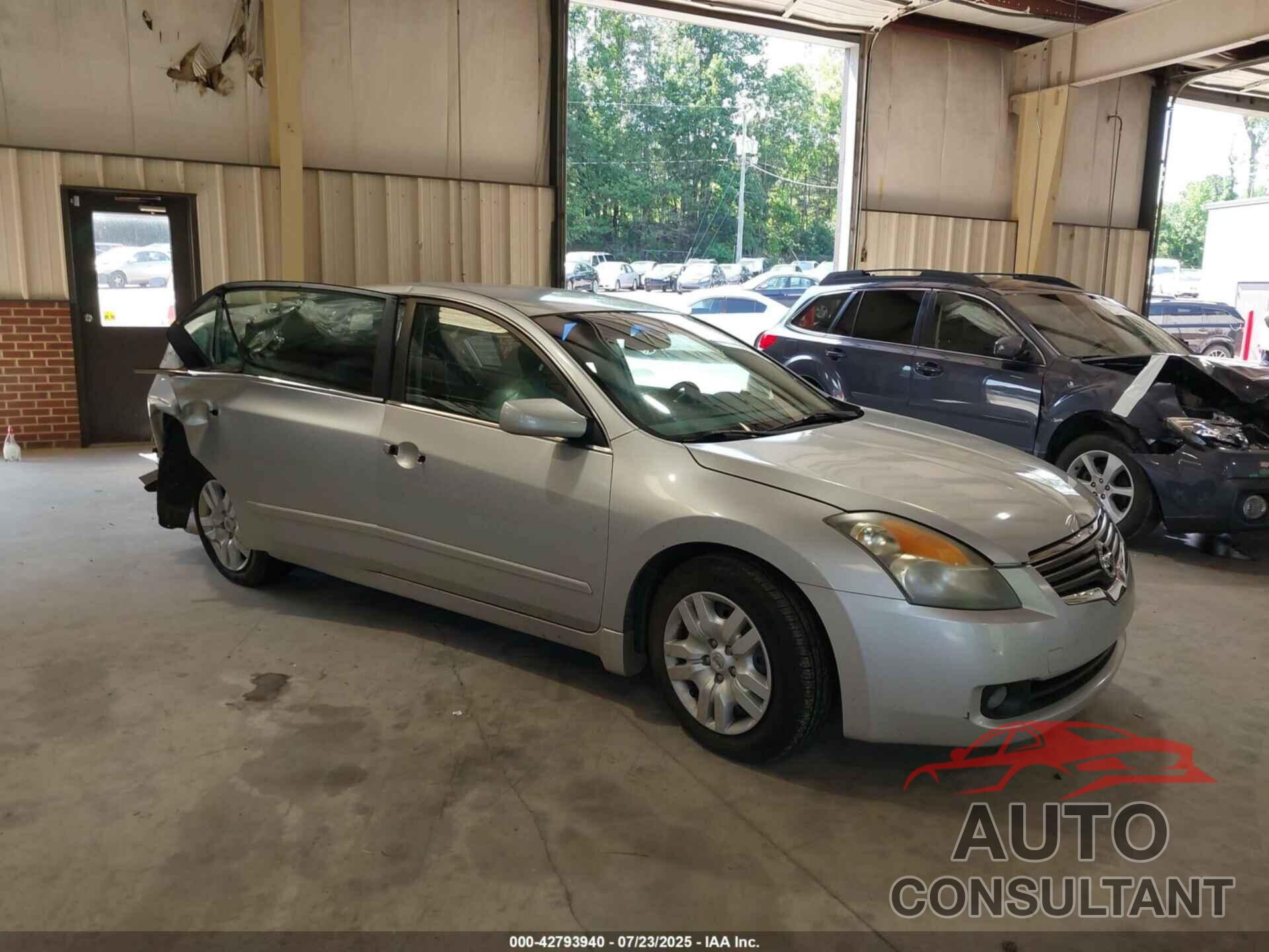 NISSAN ALTIMA 2009 - 1N4AL21E79N458920