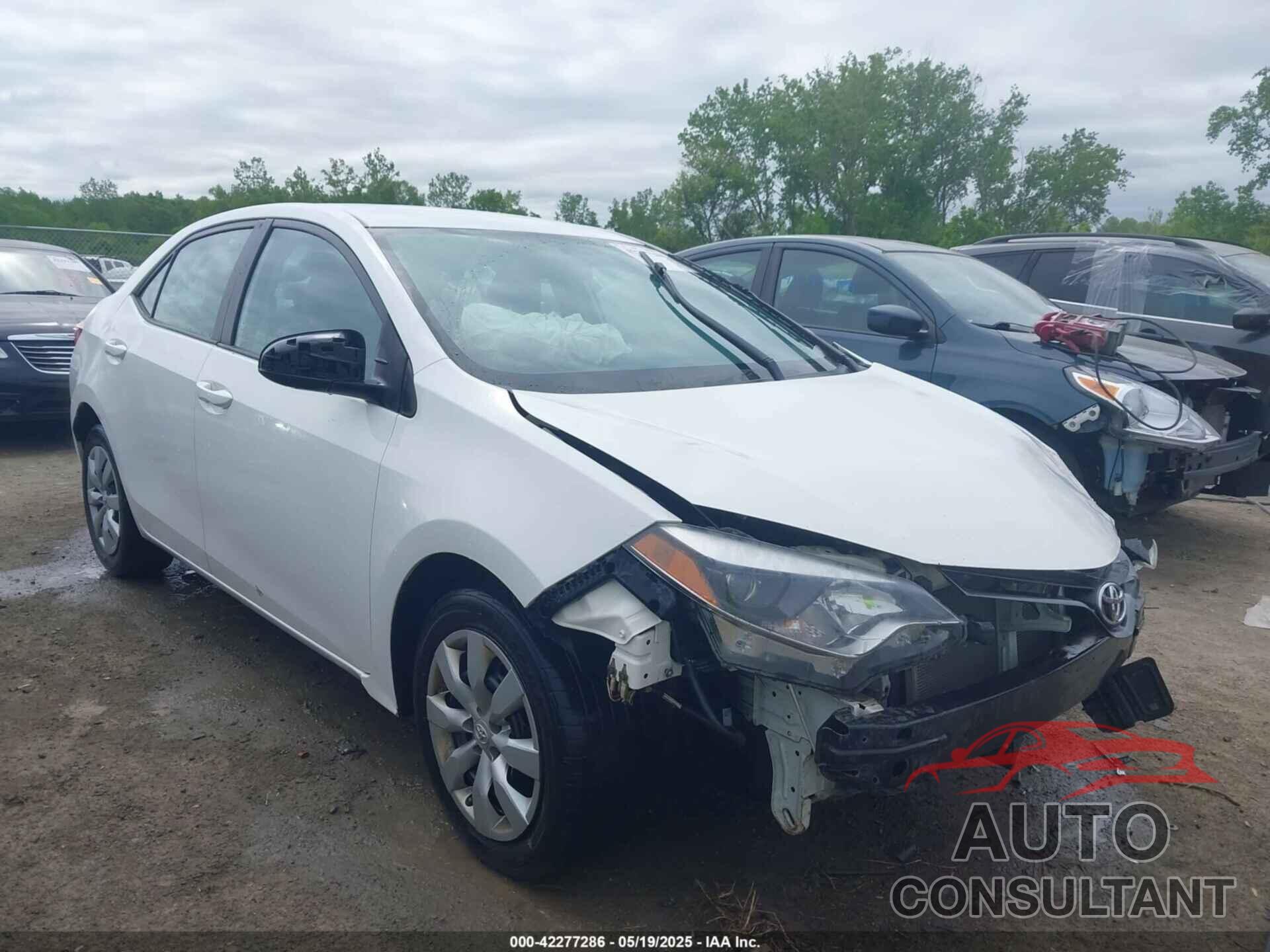 TOYOTA COROLLA 2015 - 2T1BURHE1FC272928