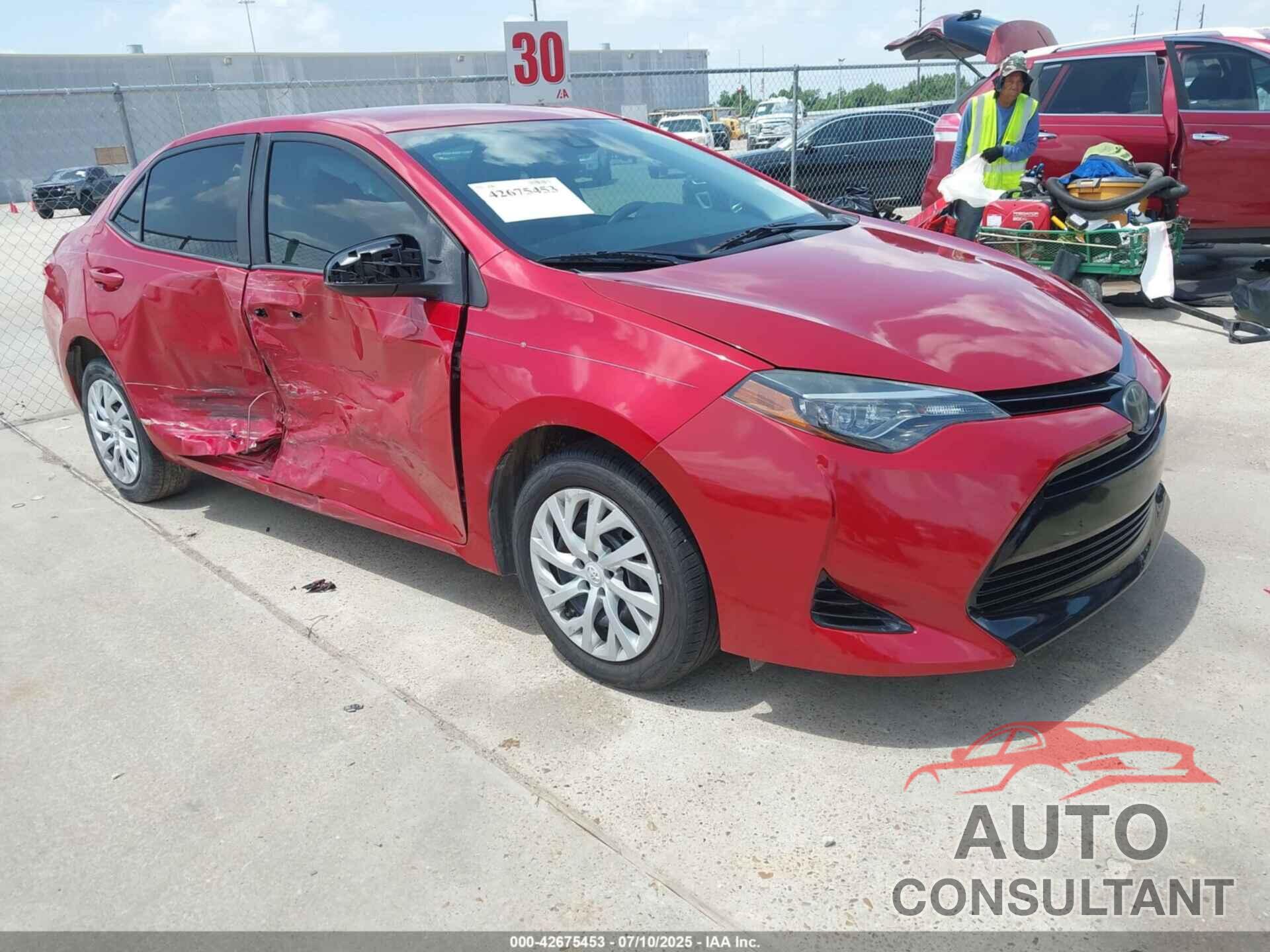 TOYOTA COROLLA 2018 - 5YFBURHE2JP785954
