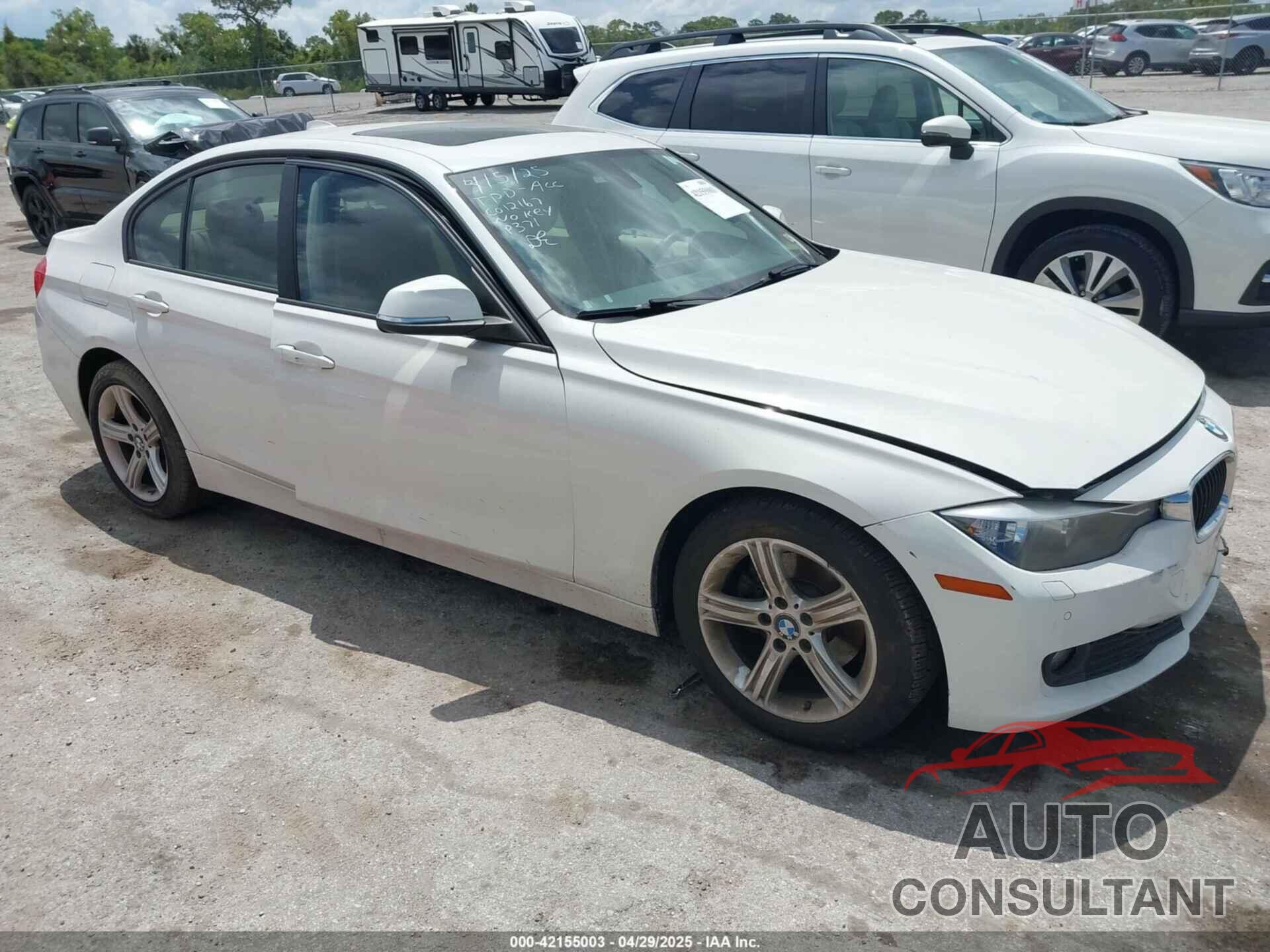 BMW 320I 2013 - WBA3C3C54DF982676