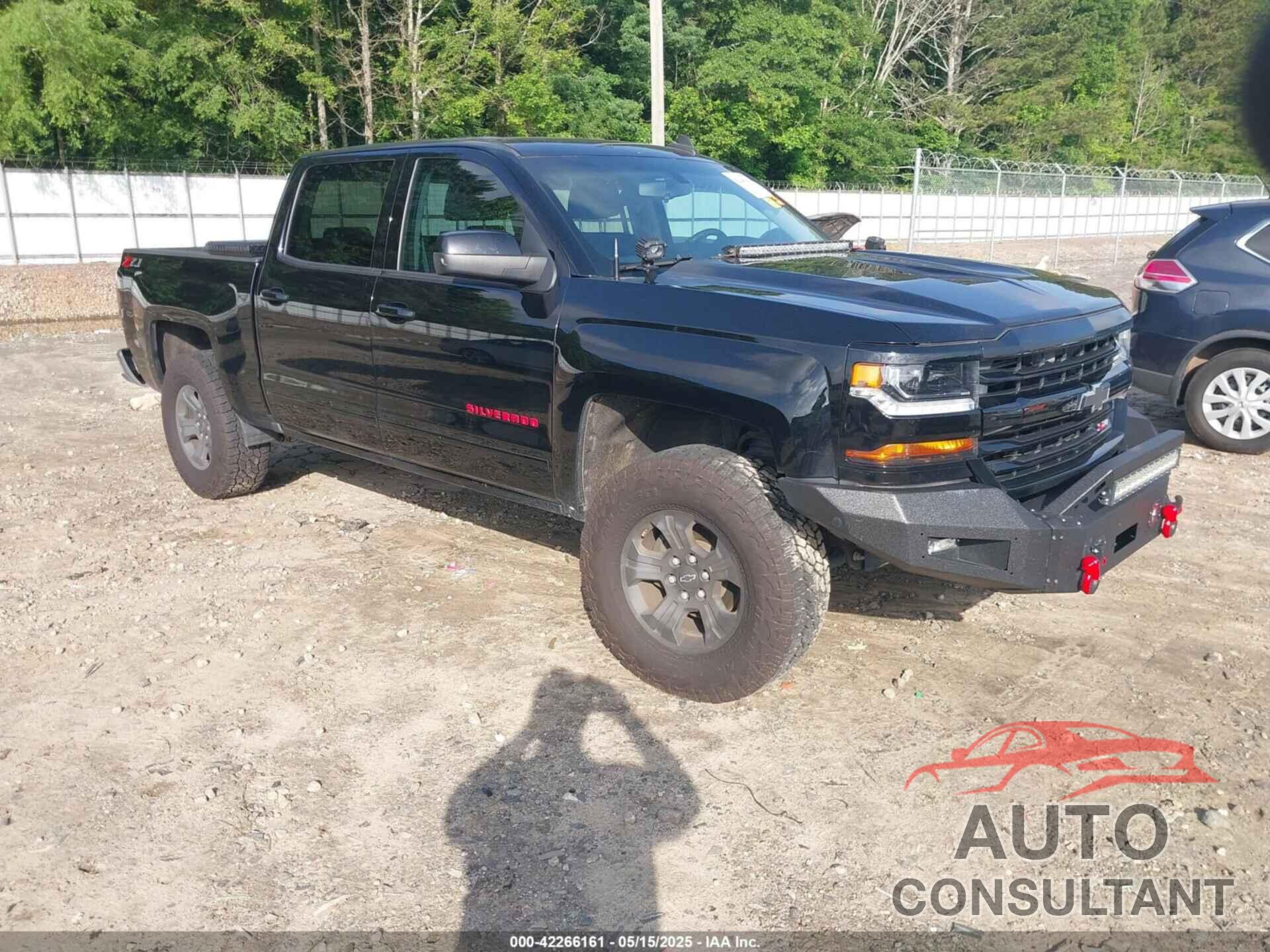 CHEVROLET SILVERADO 1500 2018 - 3GCUKREC2JG577550
