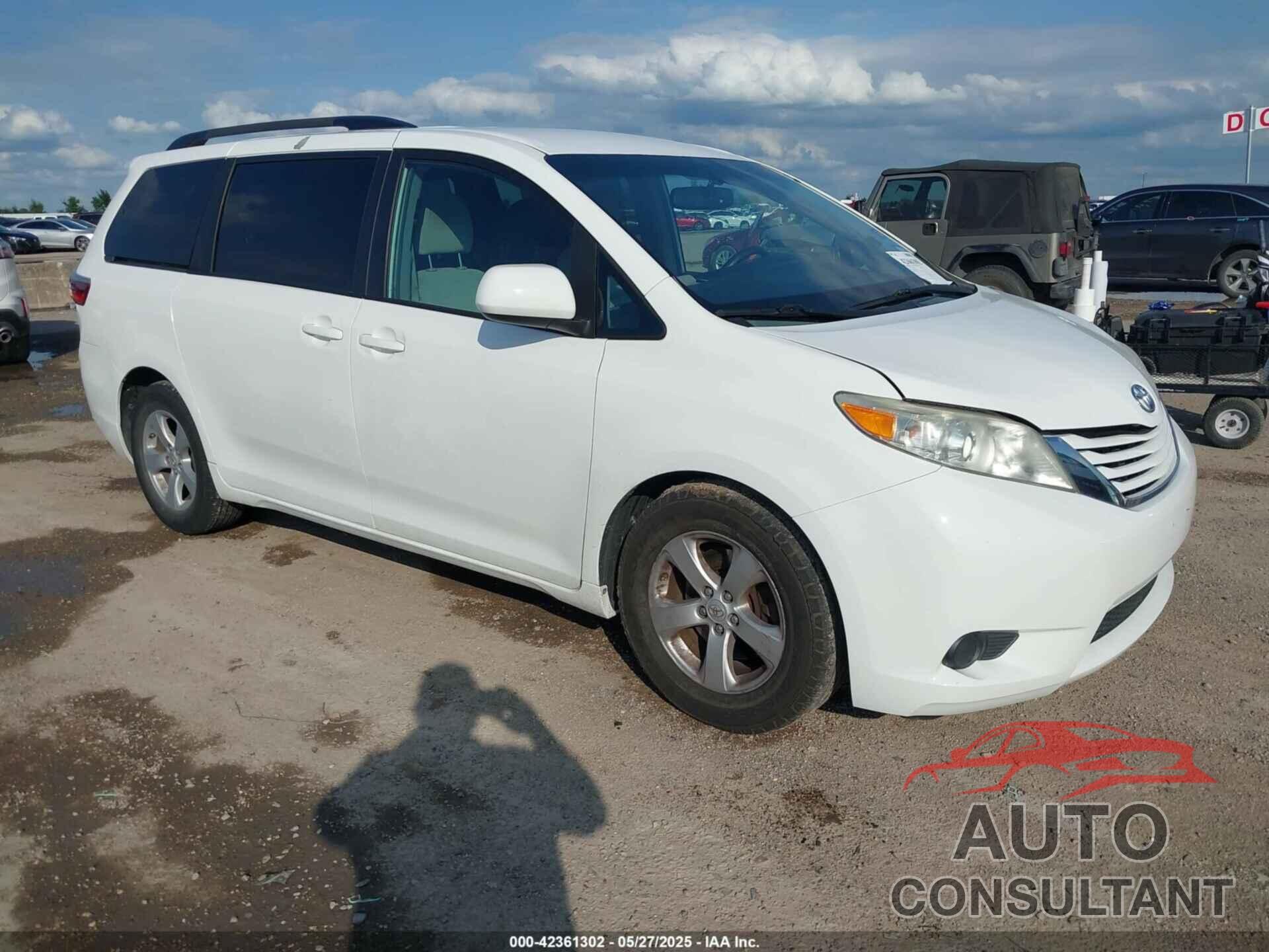 TOYOTA SIENNA 2015 - 5TDKK3DC2FS581337