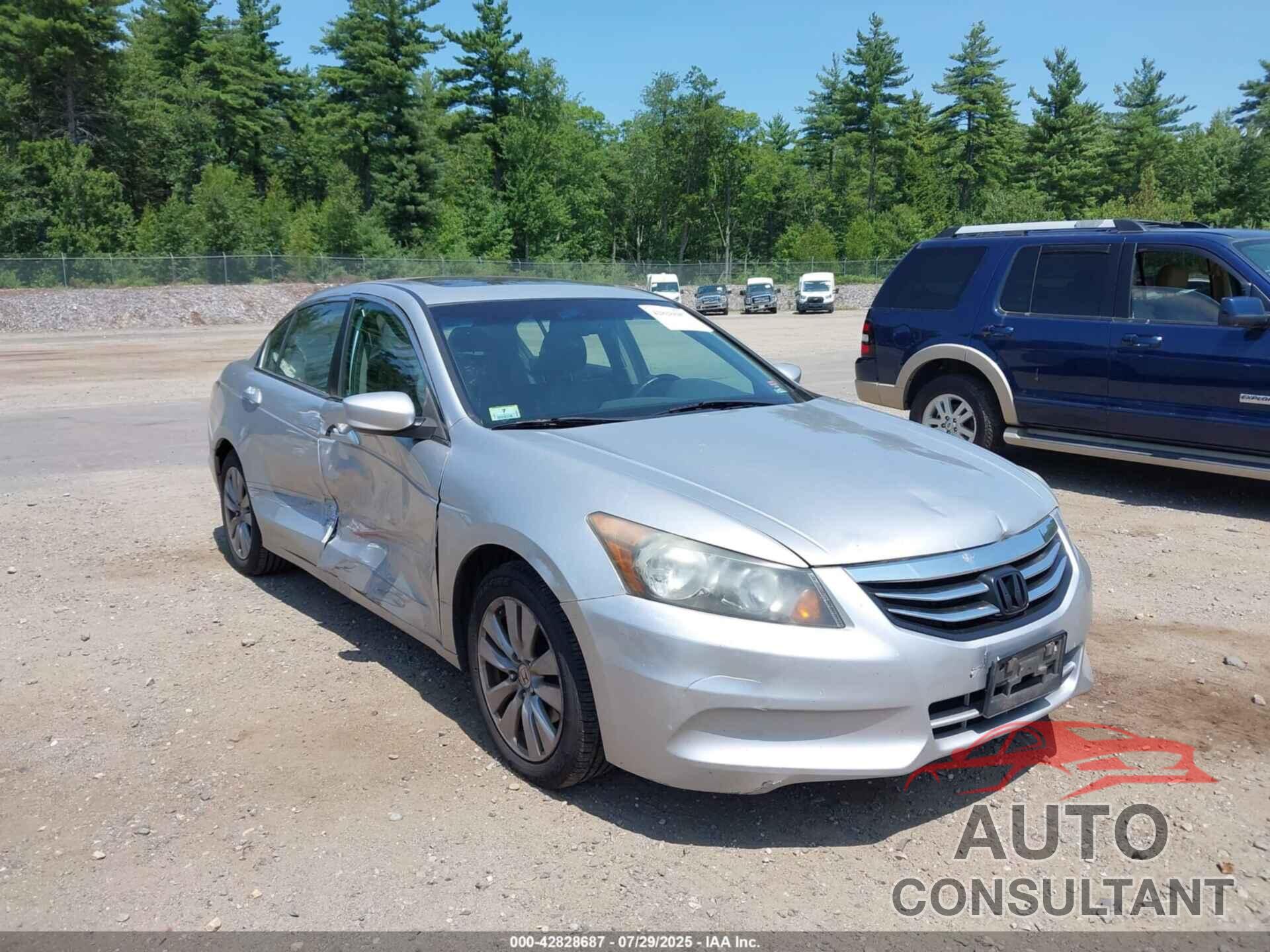 HONDA ACCORD 2011 - 1HGCP2F88BA000750