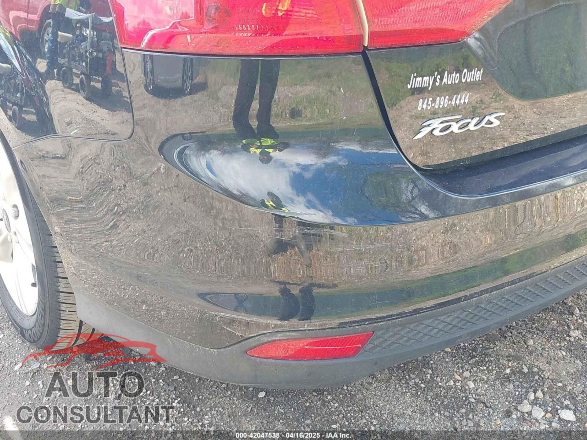 FORD FOCUS 2014 - 1FADP3F27EL189068
