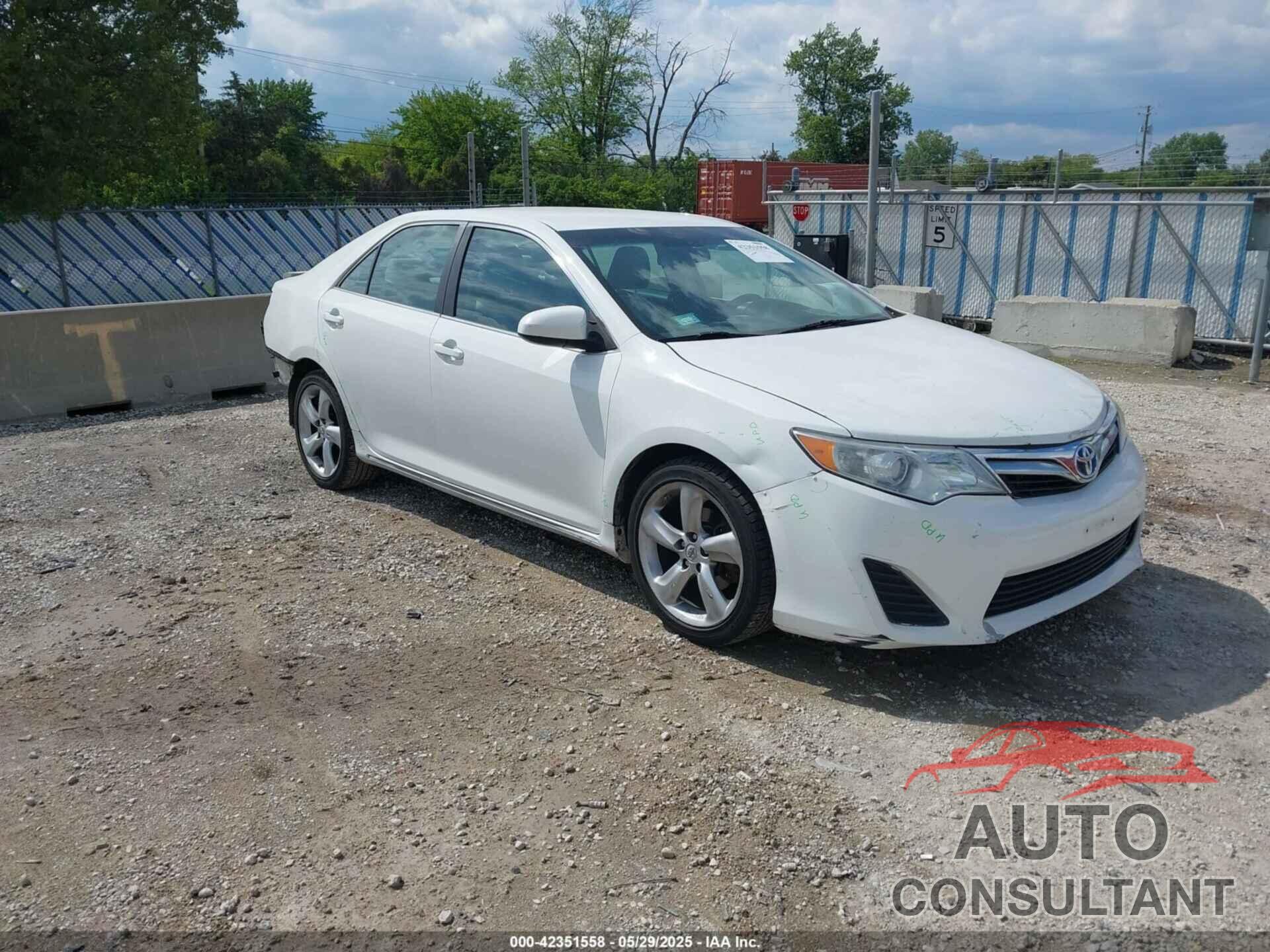 TOYOTA CAMRY HYBRID 2014 - 4T1BD1FKXEU136790