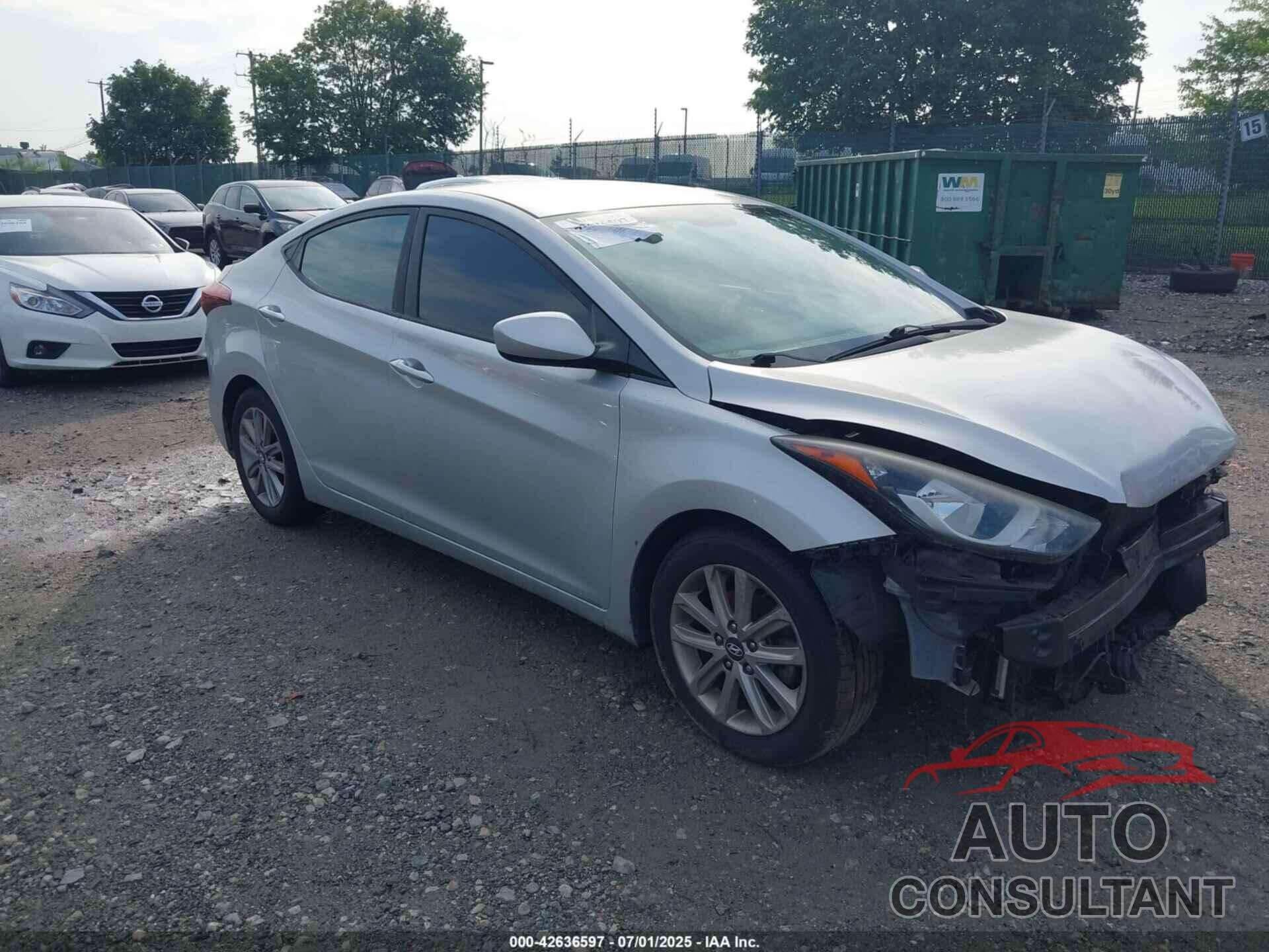 HYUNDAI ELANTRA 2015 - KMHDH4AE7FU264132