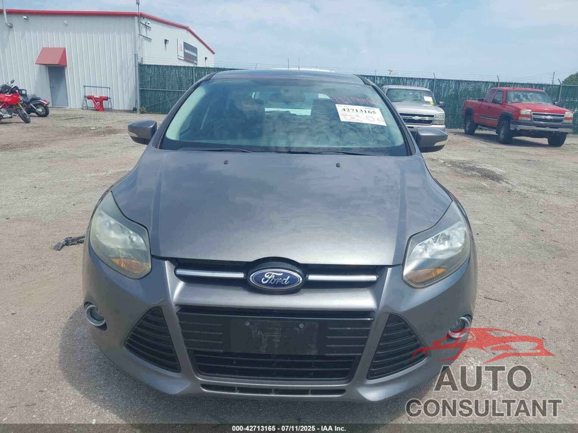 FORD FOCUS 2014 - 1FADP3N25EL224160