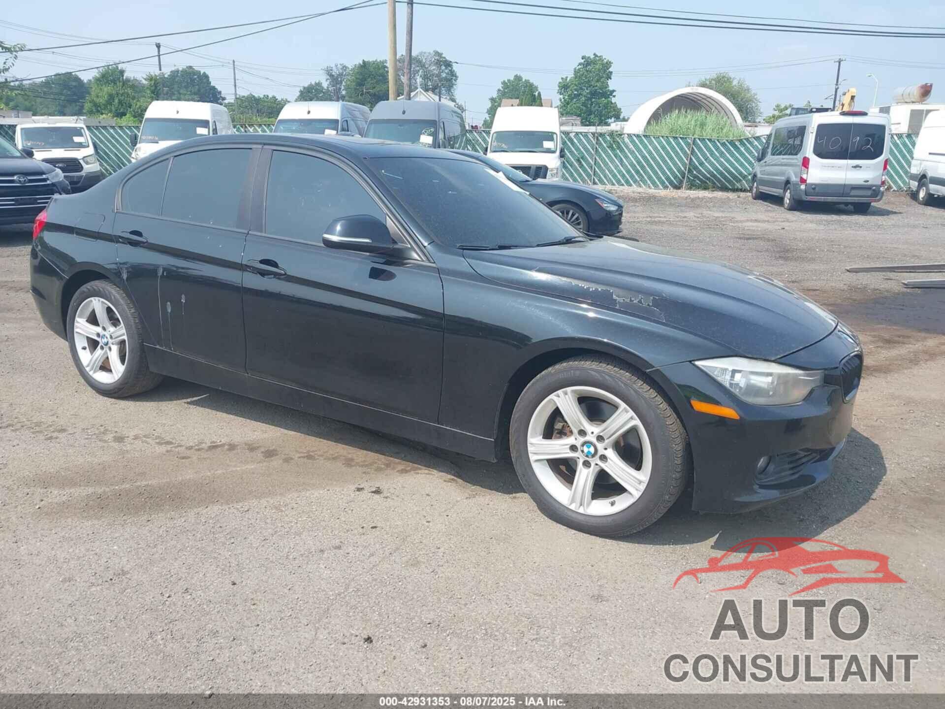 BMW 328I 2013 - WBA3B5G53DNS04643