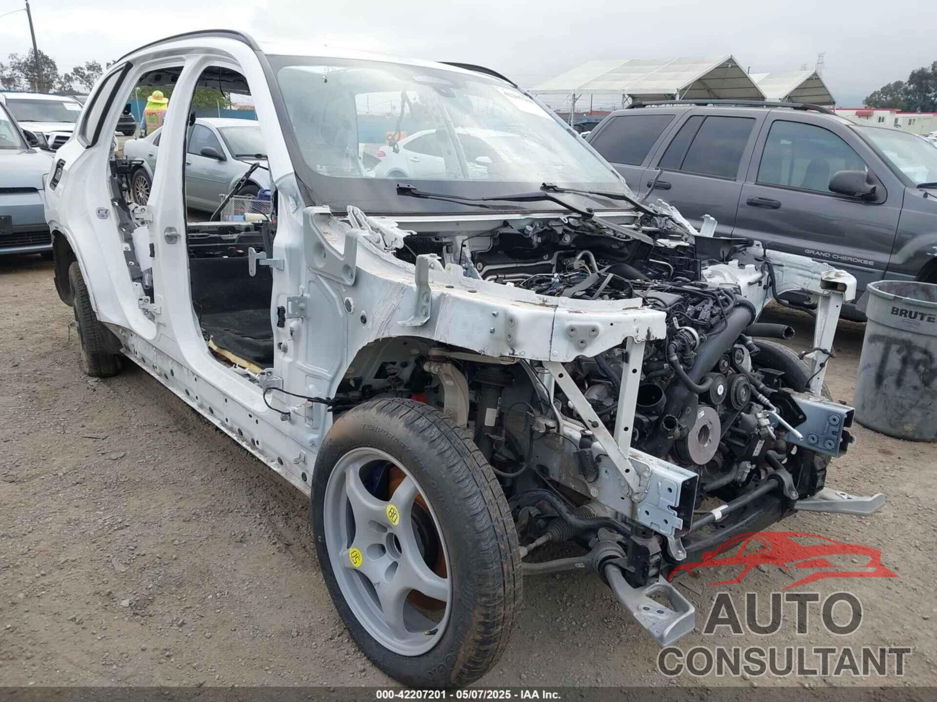 BMW X5 2021 - 5UXCR4C04M9E59279