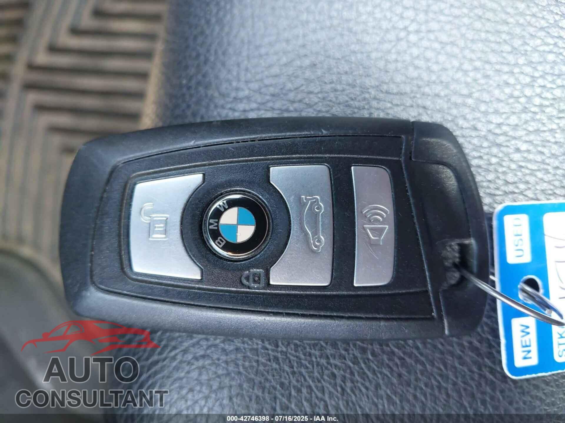 BMW 528I 2012 - WBAXH5C59CDW07309