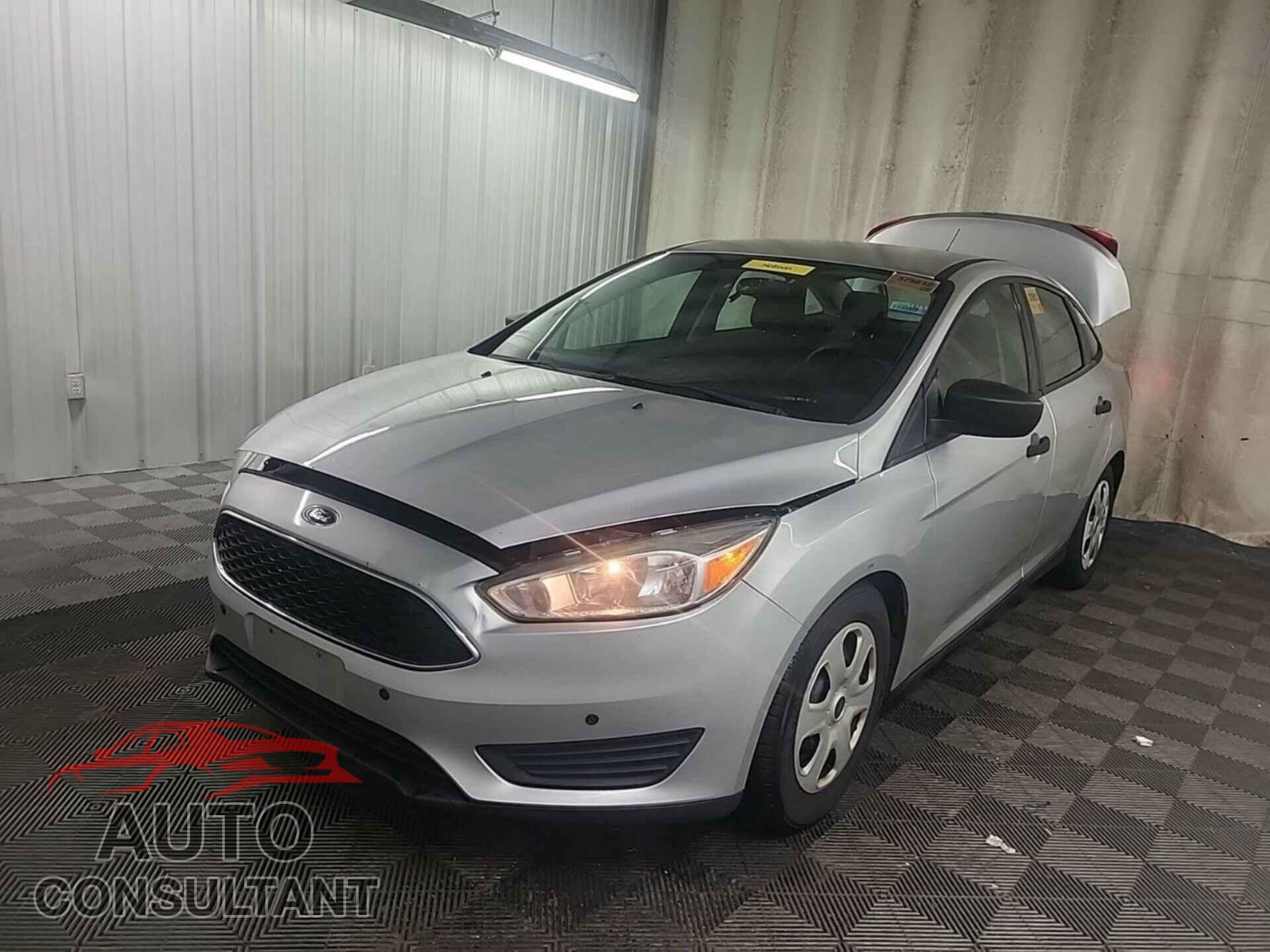 FORD FOCUS 2016 - 1FADP3E28GL306810