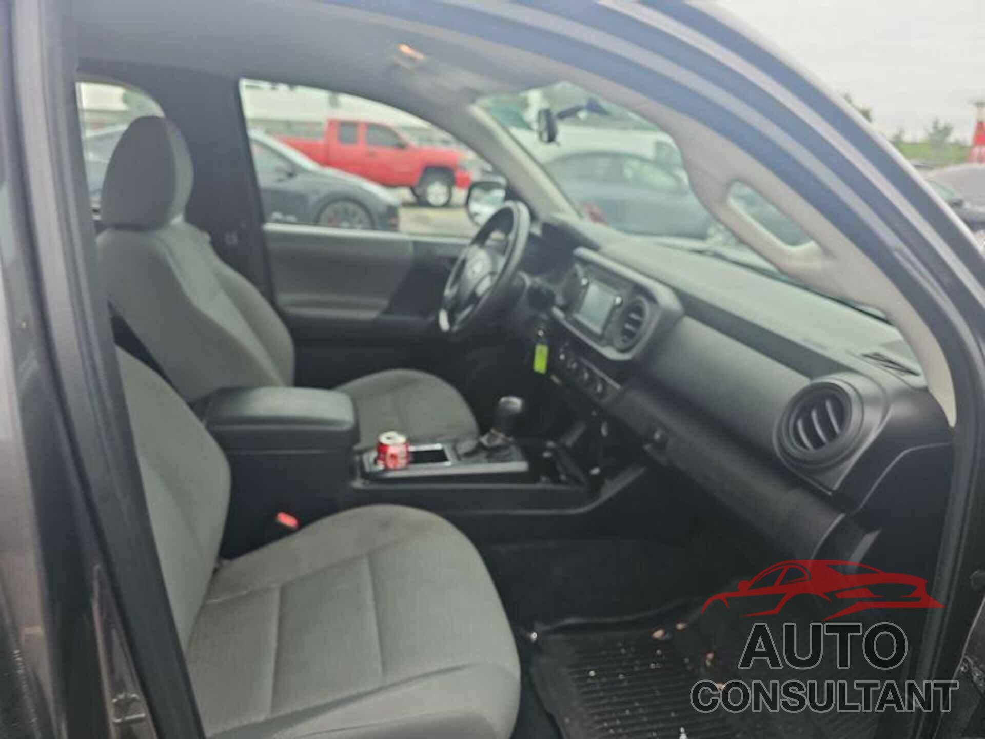 TOYOTA TACOMA 2017 - 5TFSX5EN2HX053176
