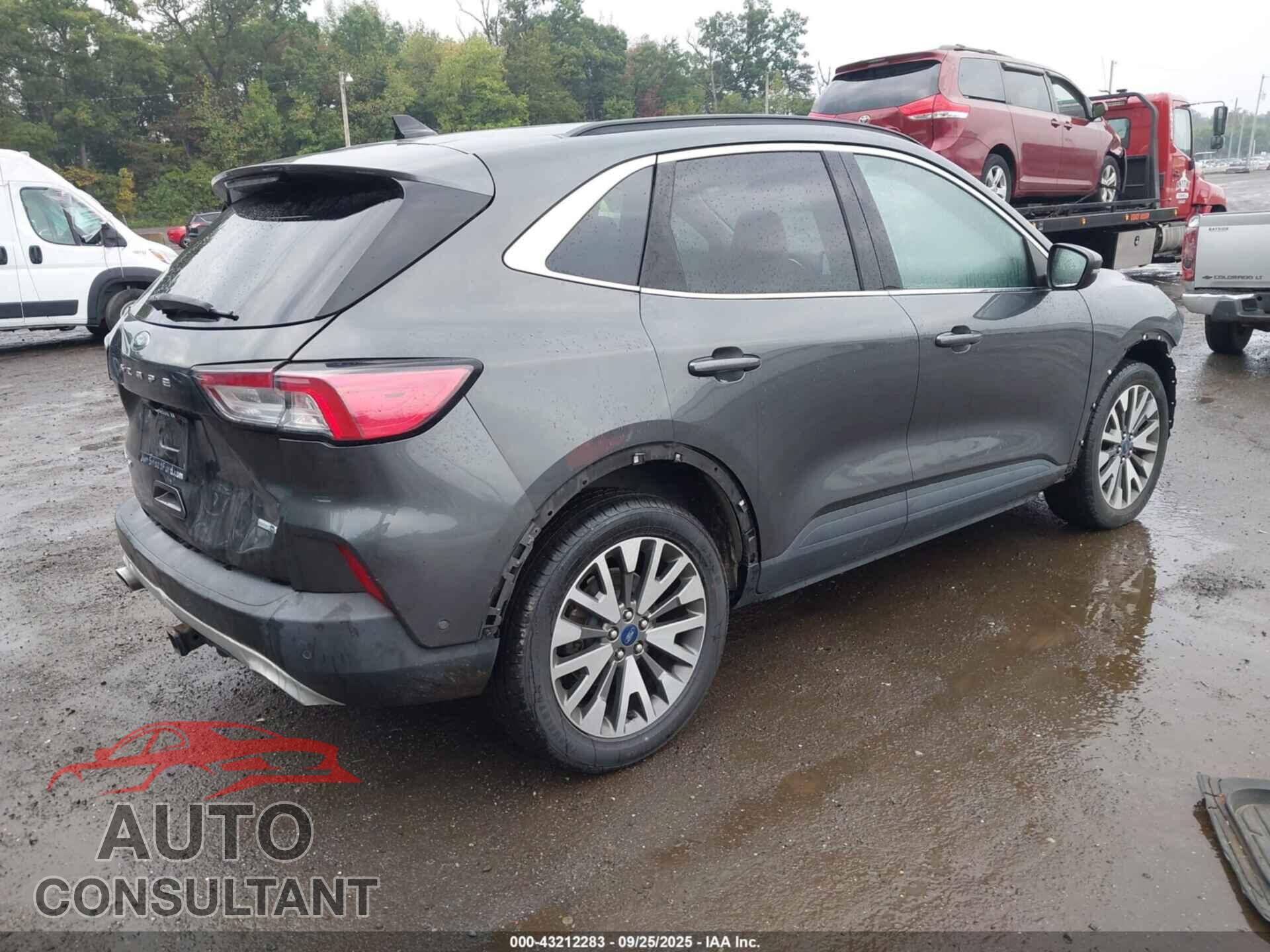 FORD ESCAPE 2020 - 1FMCU9J90LUA58637