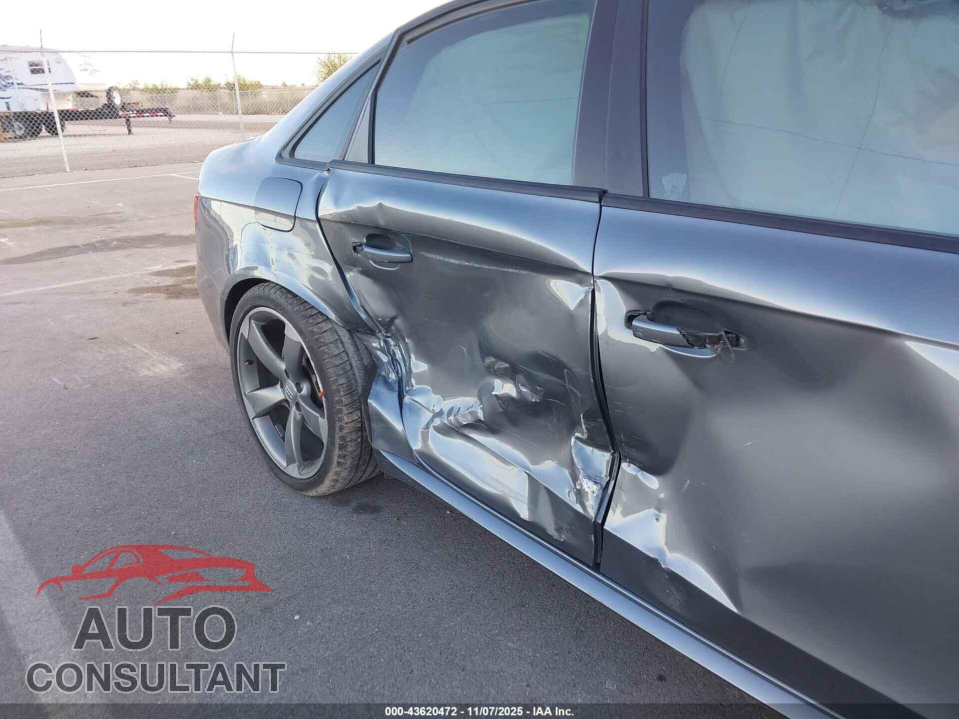 AUDI A4 2012 - WAUKFAFL3CN007785