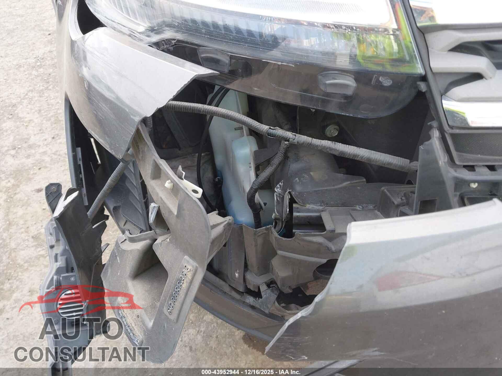 FORD EXPLORER 2018 - 1FM5K7D8XJGB57094