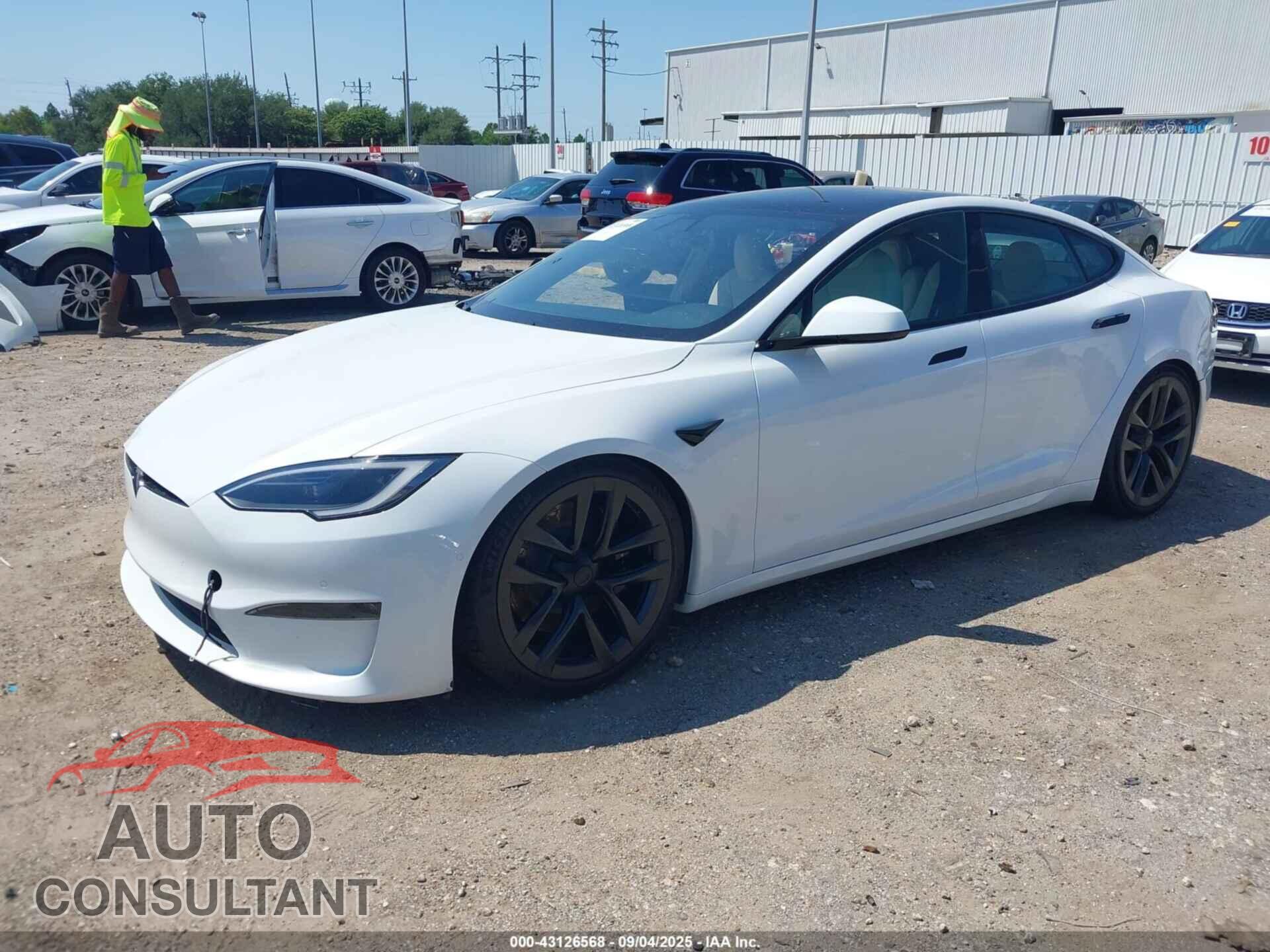 TESLA MODEL S 2022 - 5YJSA1E54NF488913