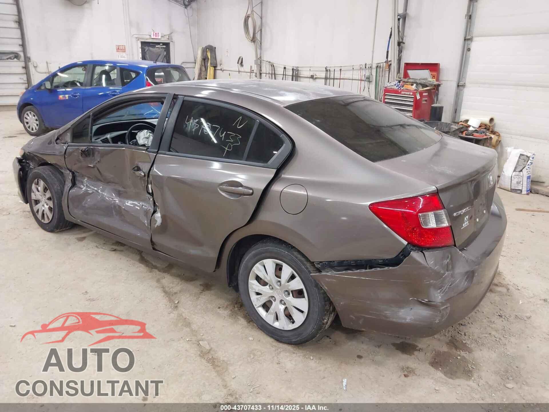 HONDA CIVIC 2012 - 2HGFB2F57CH564829
