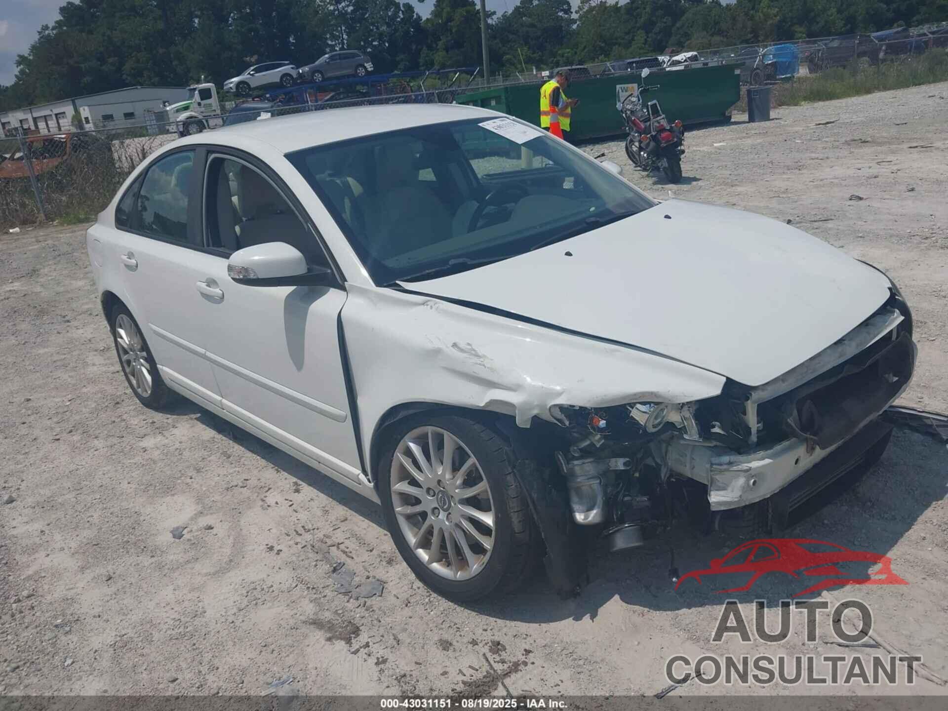 VOLVO S40 2011 - YV1672MSXB2539191