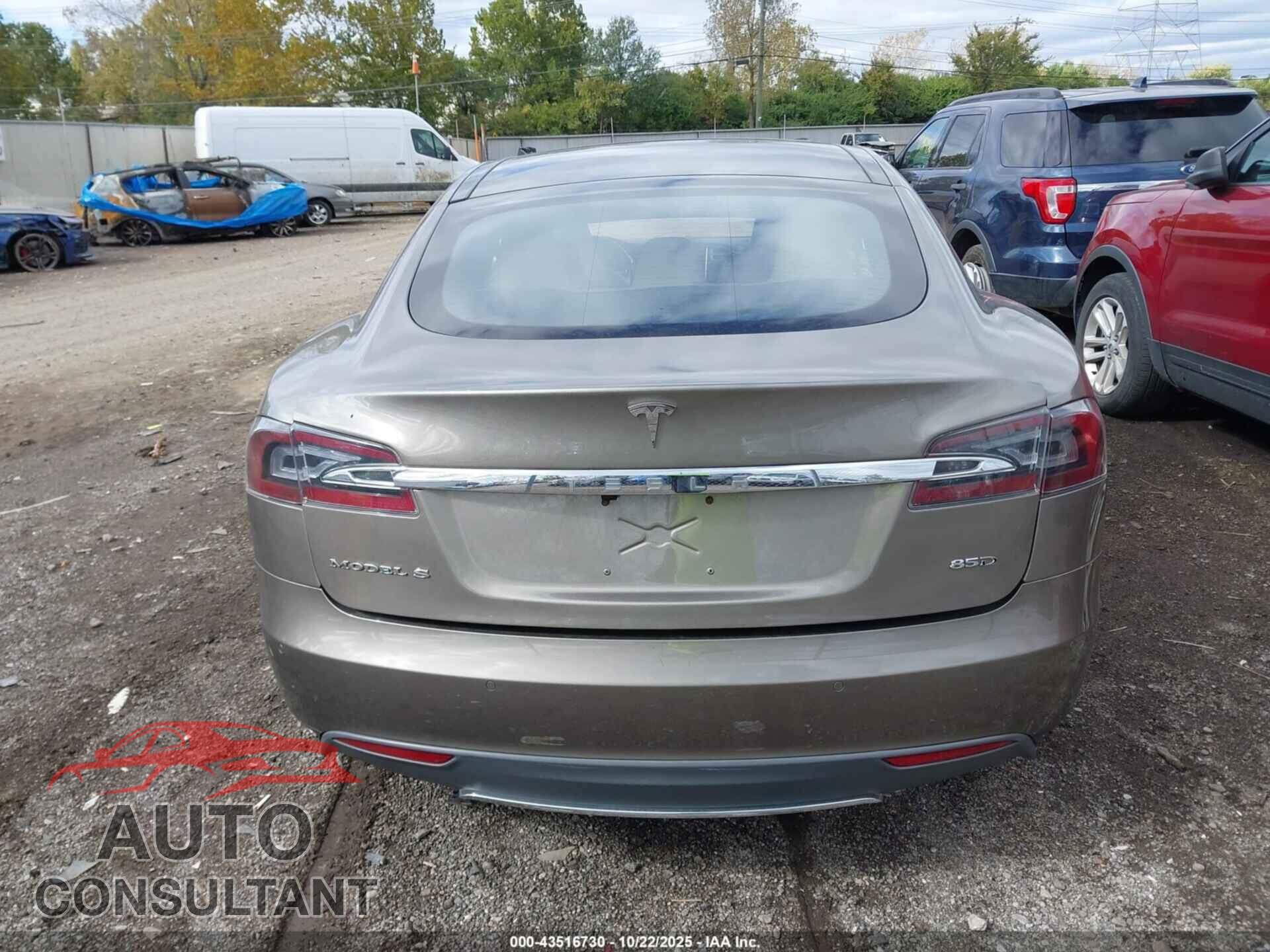 TESLA MODEL S 2015 - 5YJSA1E27FF111998