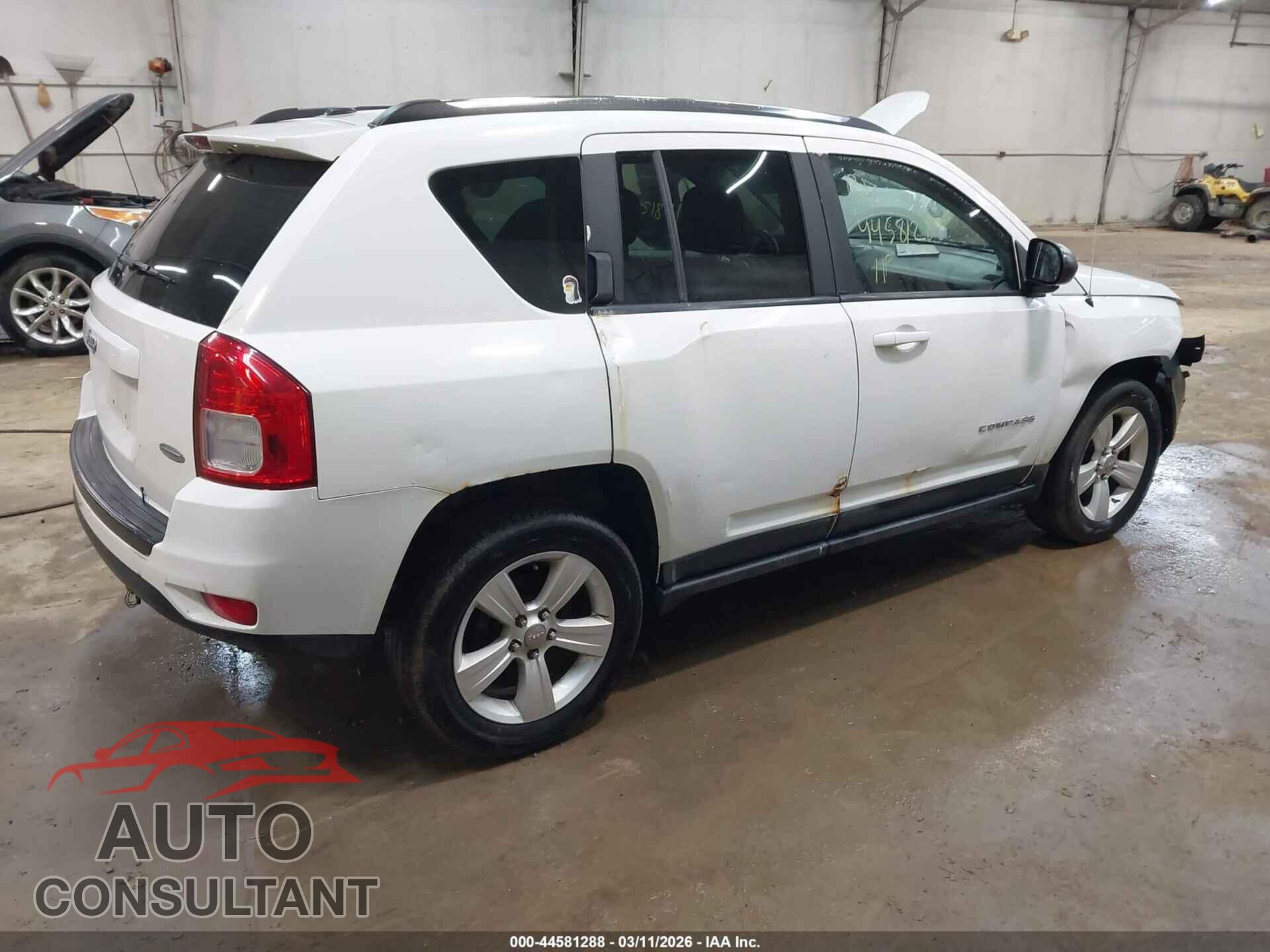 JEEP COMPASS 2011 - 1J4NF1FB2BD188660