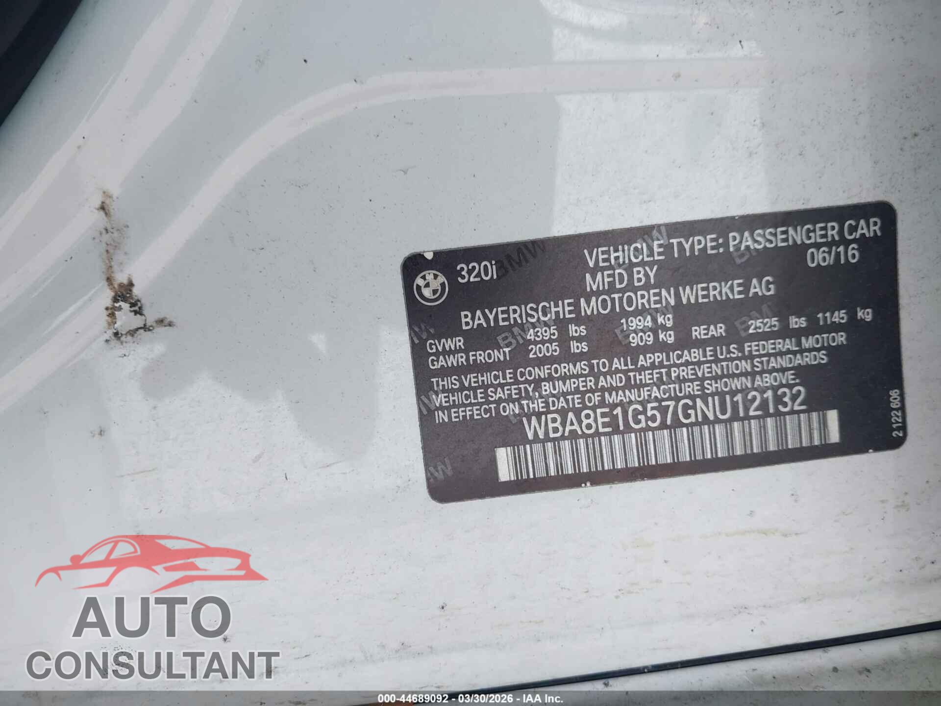BMW 320I 2016 - WBA8E1G57GNU12132