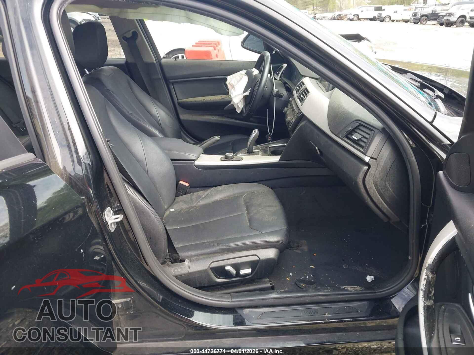 BMW 320I 2016 - WBA8A3C56GK551392