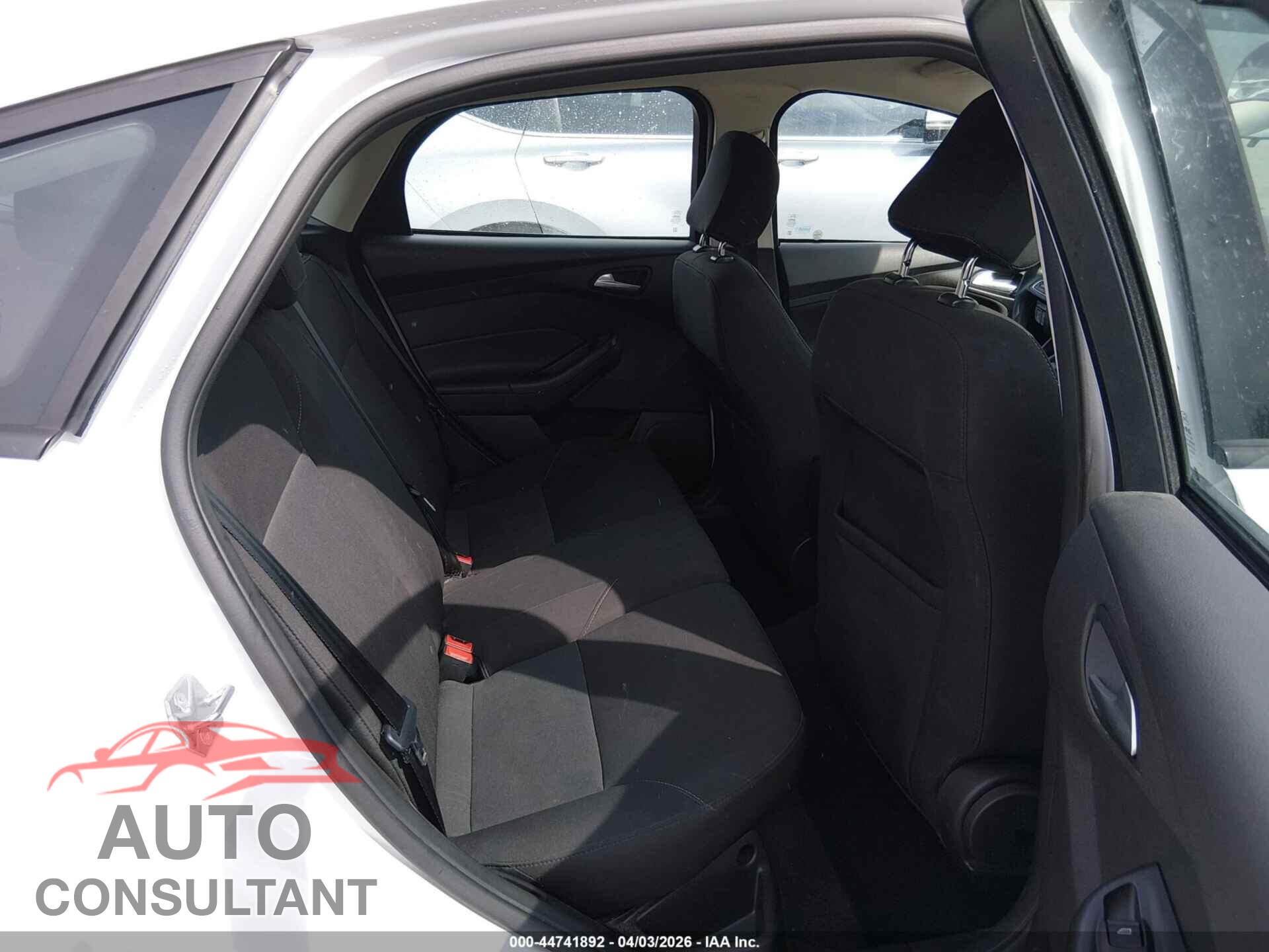 FORD FOCUS 2017 - 1FADP3K2XHL214488