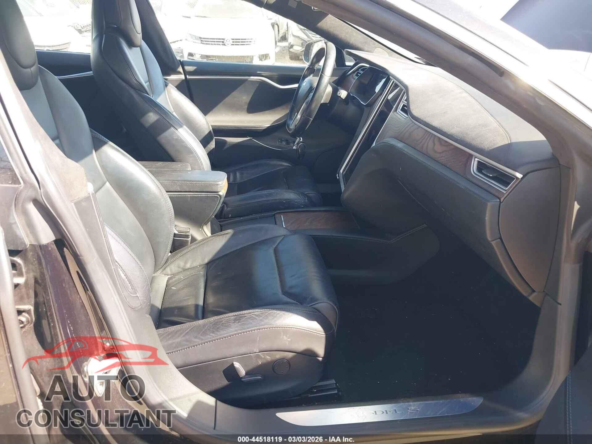 TESLA MODEL S 2017 - 5YJSA1E24HF202830