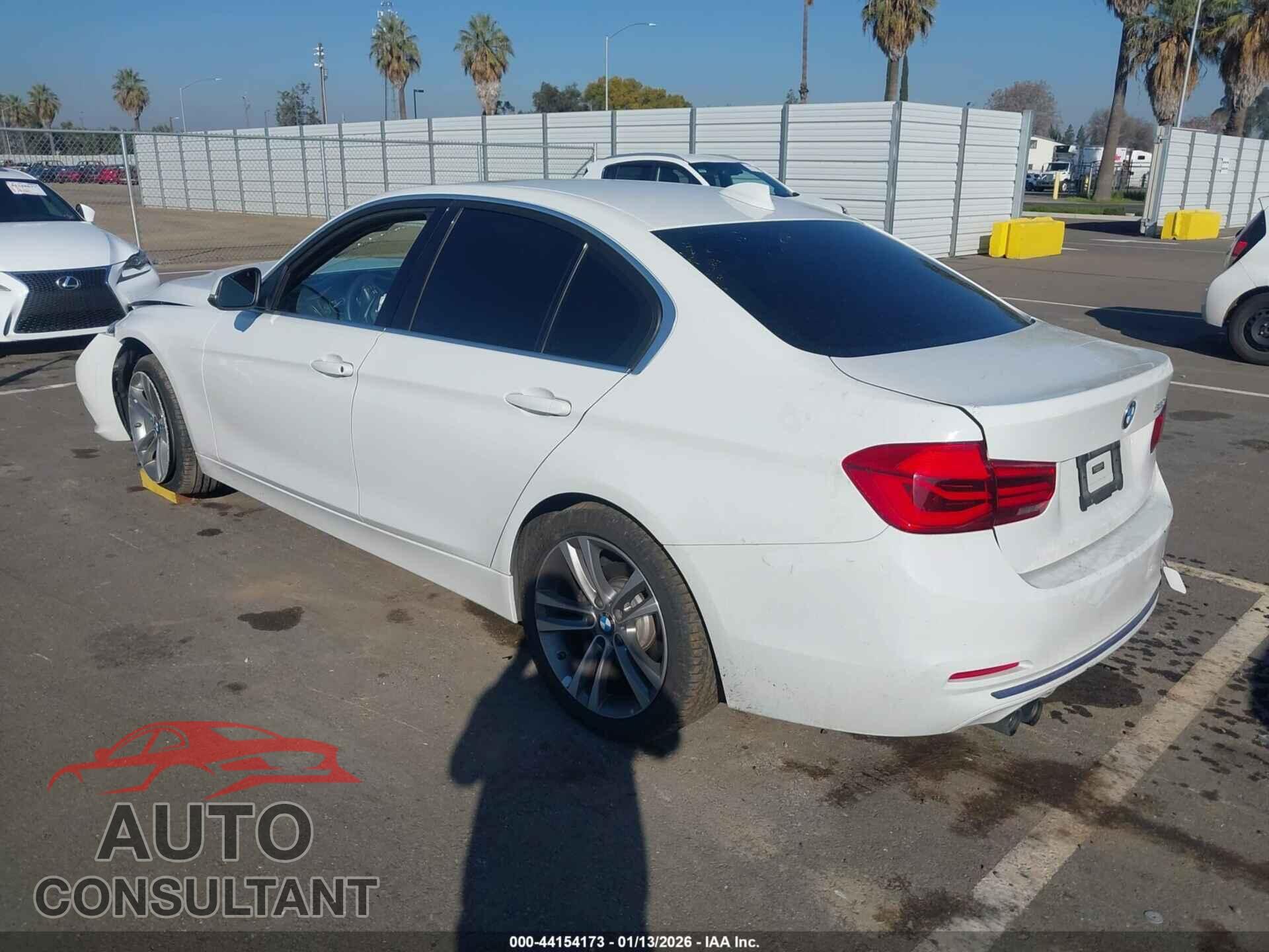 BMW 330I 2018 - WBA8B9C53JEE83321