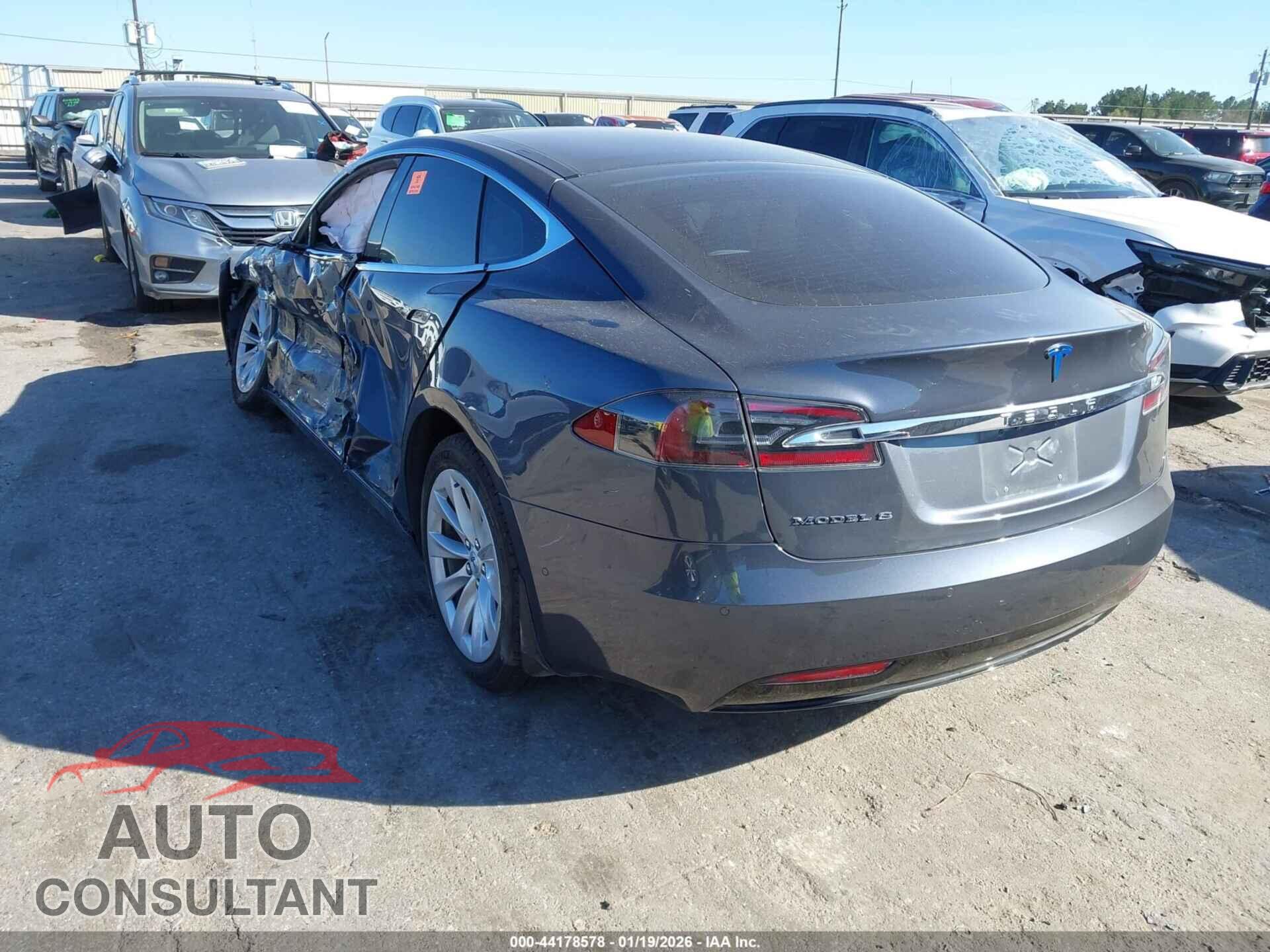 TESLA MODEL S 2017 - 5YJSA1E20HF187890