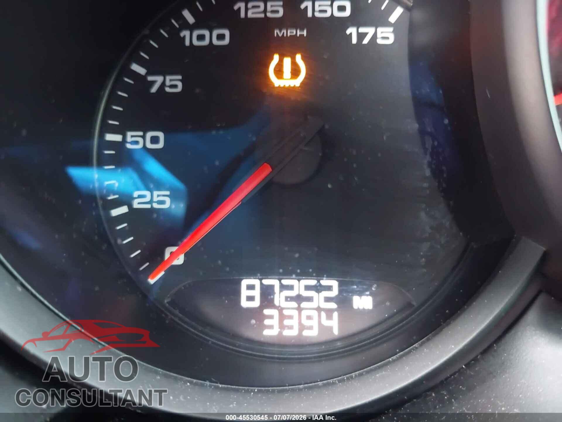 PORSCHE MACAN 2018 - WP1AA2A58JLB03723