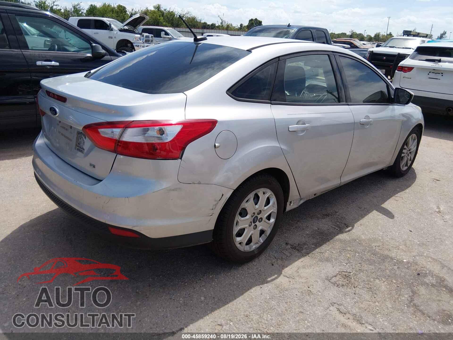 FORD FOCUS 2012 - 1FAHP3F25CL207355