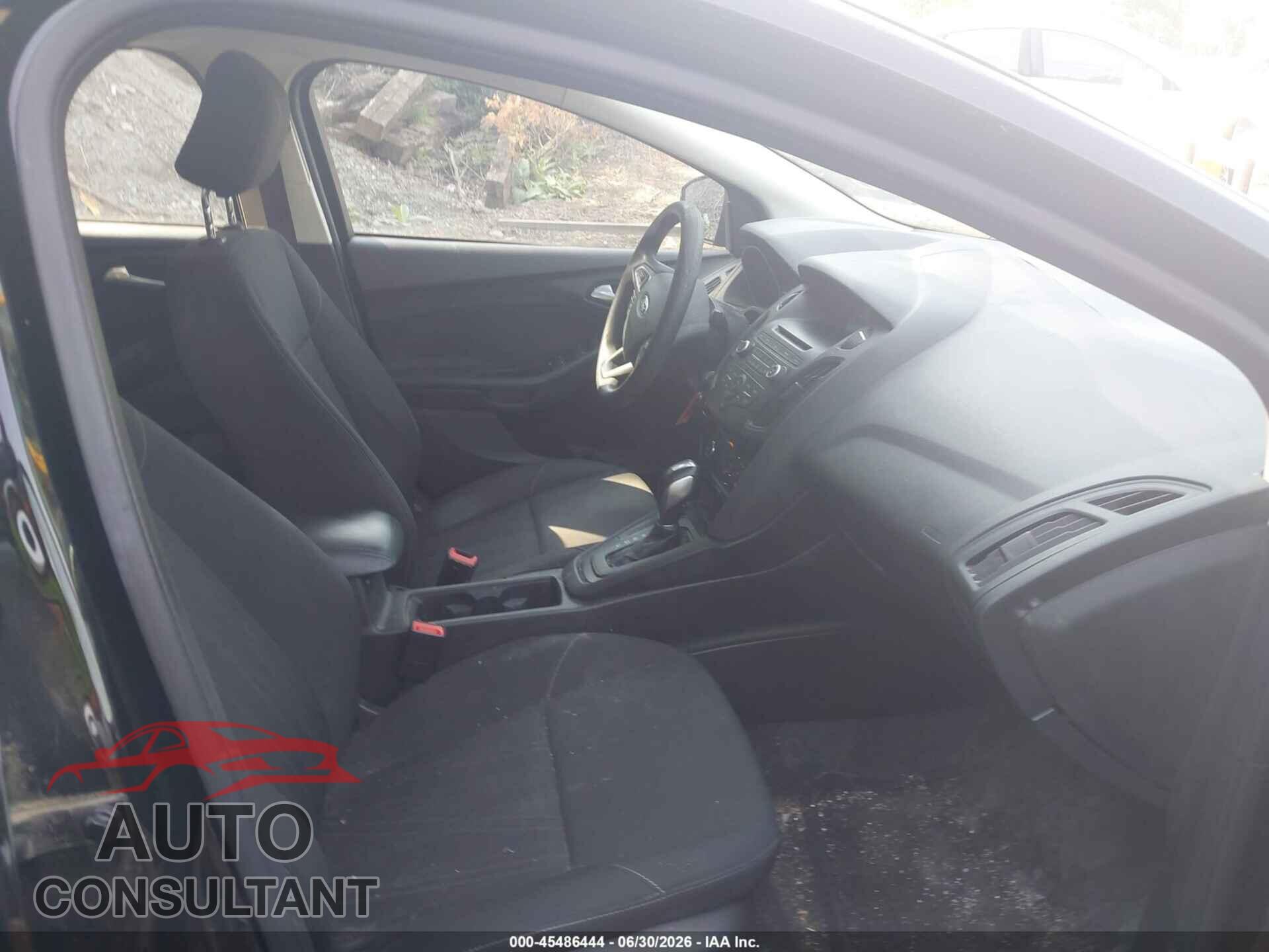 FORD FOCUS 2016 - 1FADP3F21GL312995