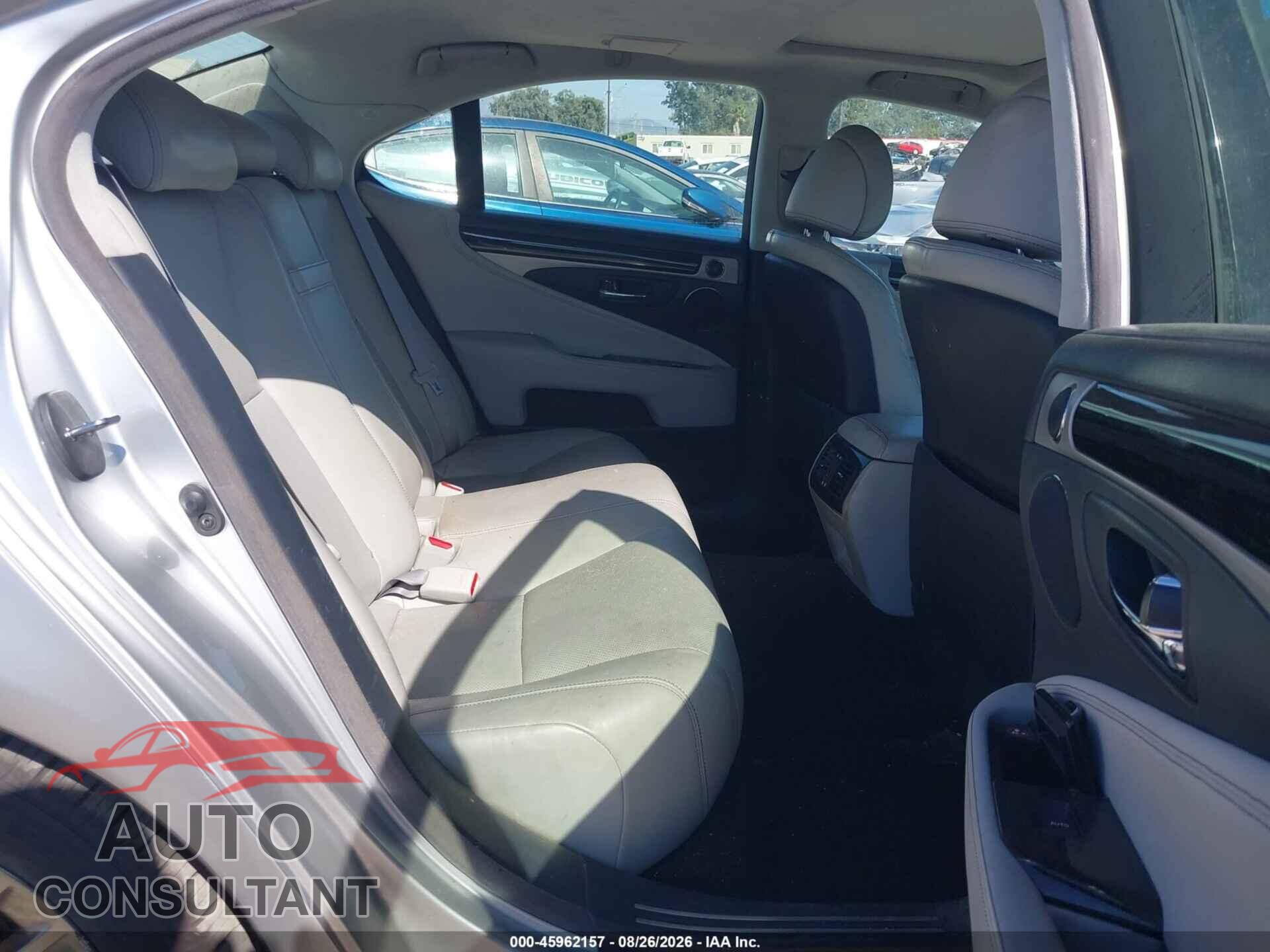 LEXUS LS 460 2014 - JTHBL5EF7E5131073