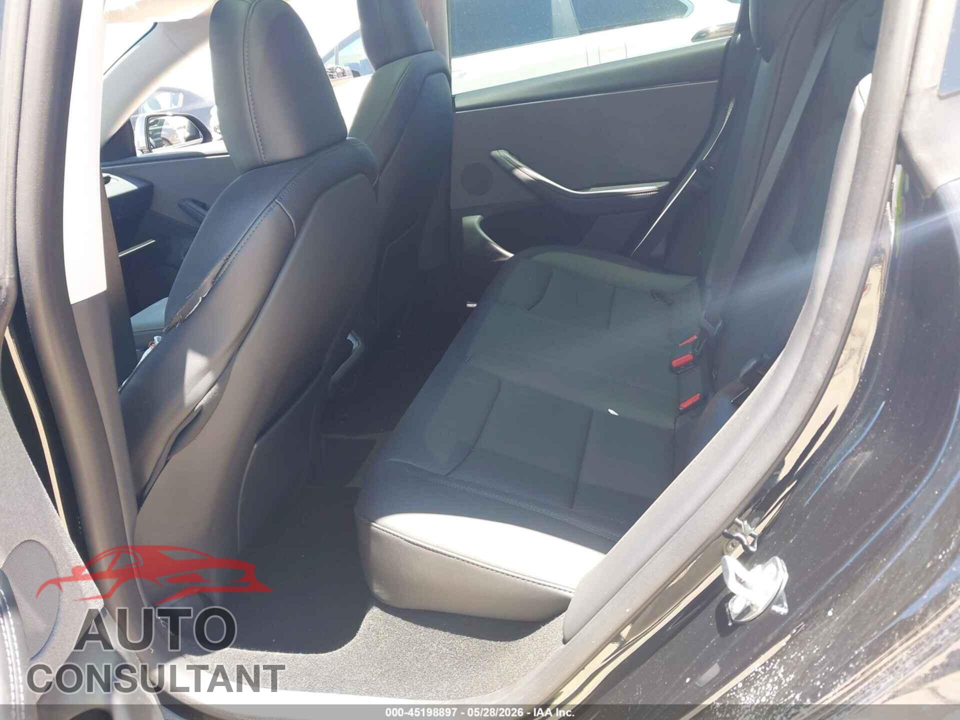 TESLA MODEL 3 2026 - 5YJ3E1EA2TF142765