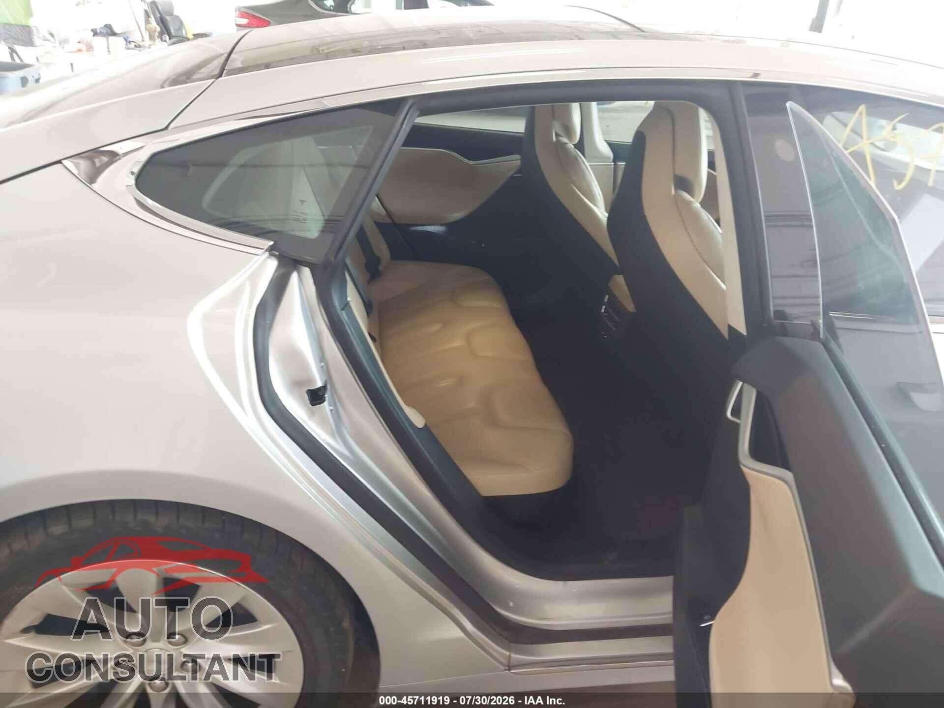 TESLA MODEL S 2017 - 5YJSA1E24HF211012