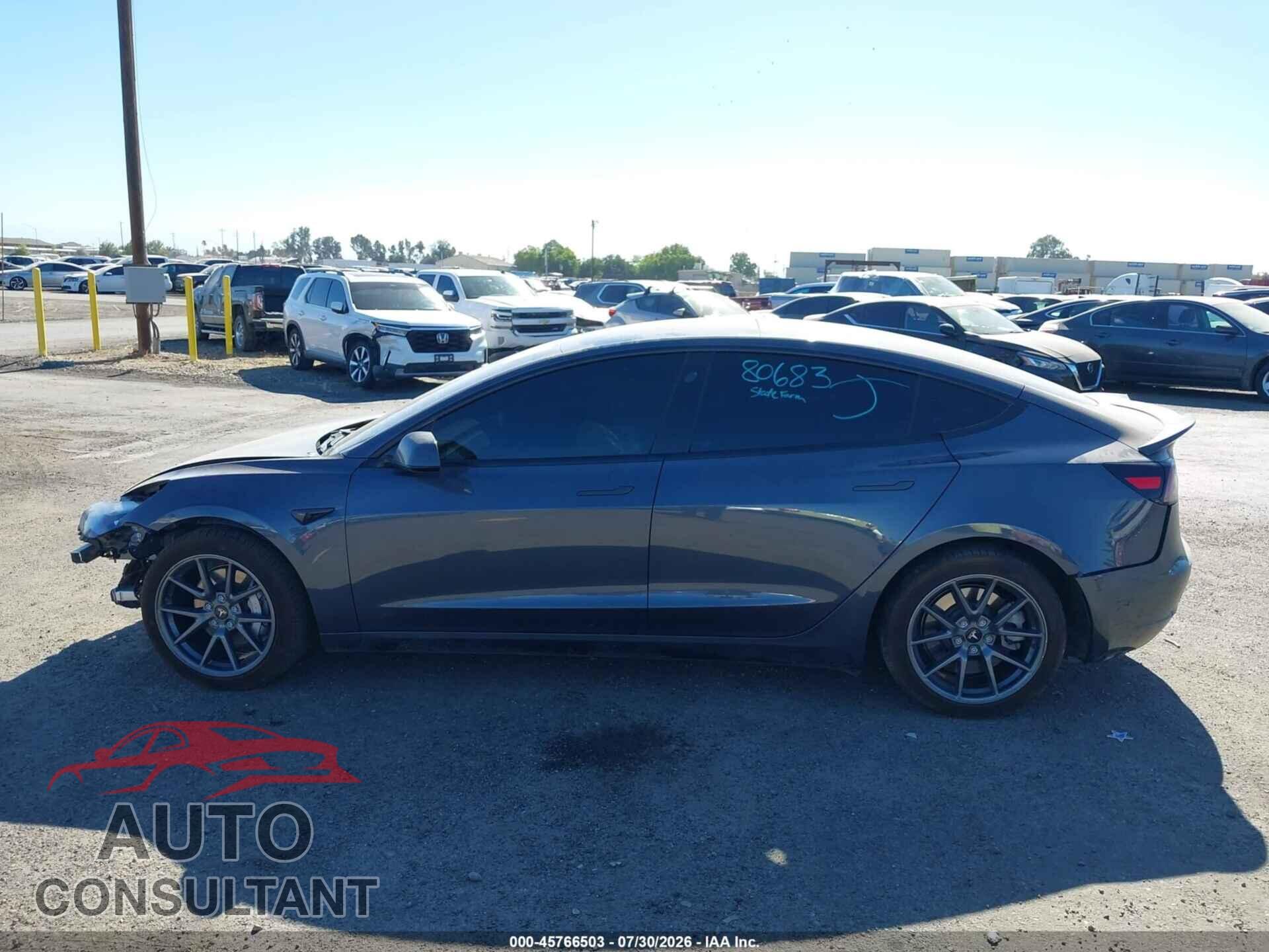 TESLA MODEL 3 2023 - 5YJ3E1EA5PF432830