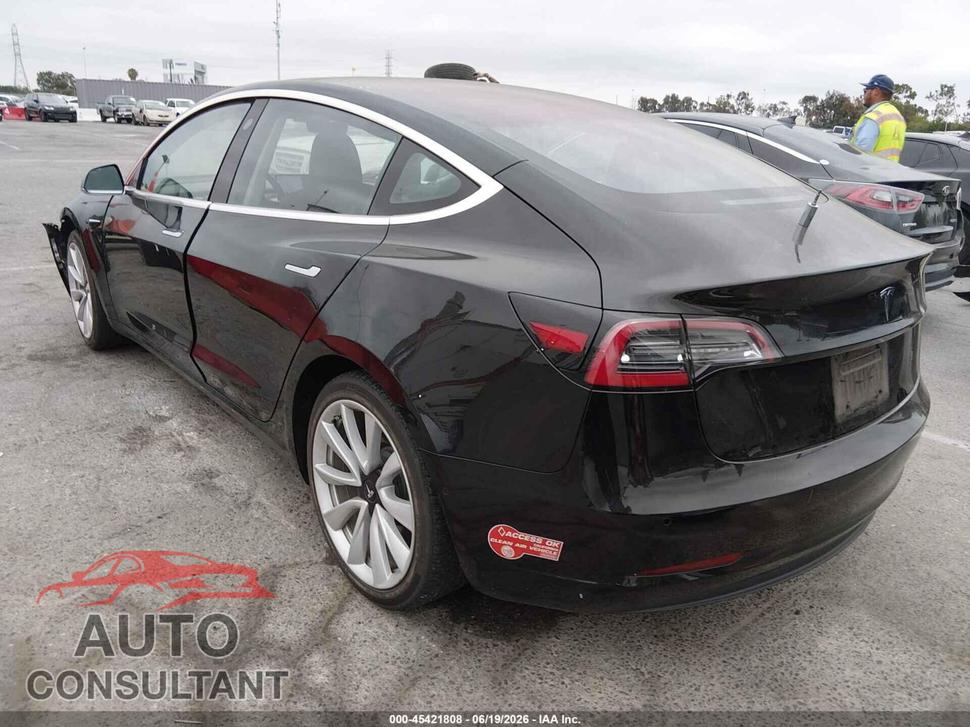 TESLA MODEL 3 2018 - 5YJ3E1EA9JF010728