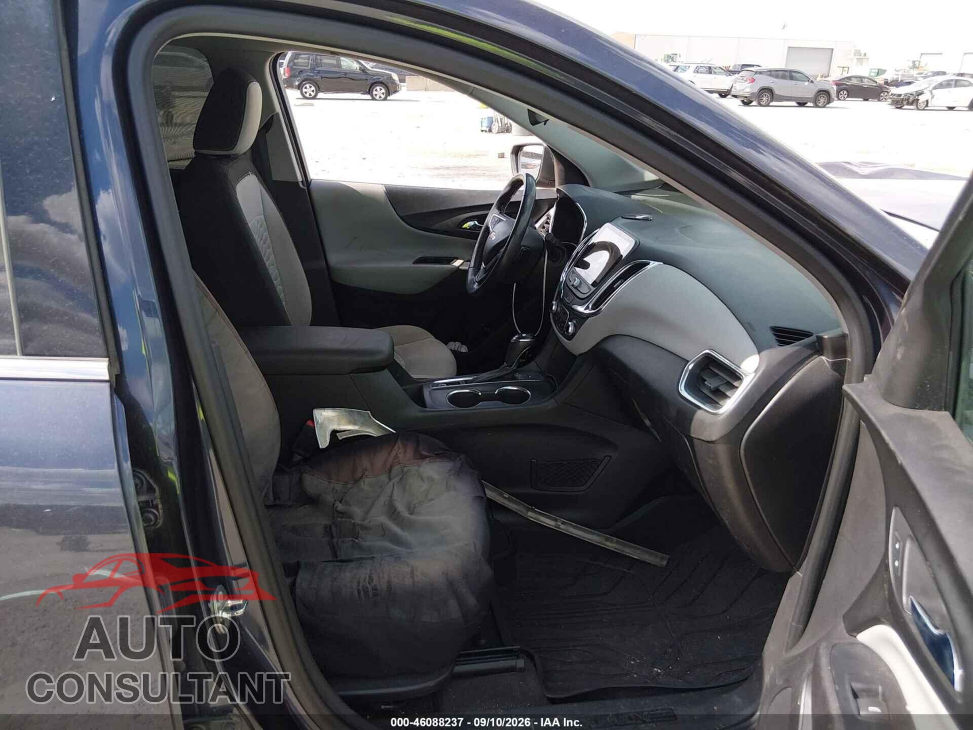 CHEVROLET EQUINOX 2018 - 3GNAXLEU8JS621114