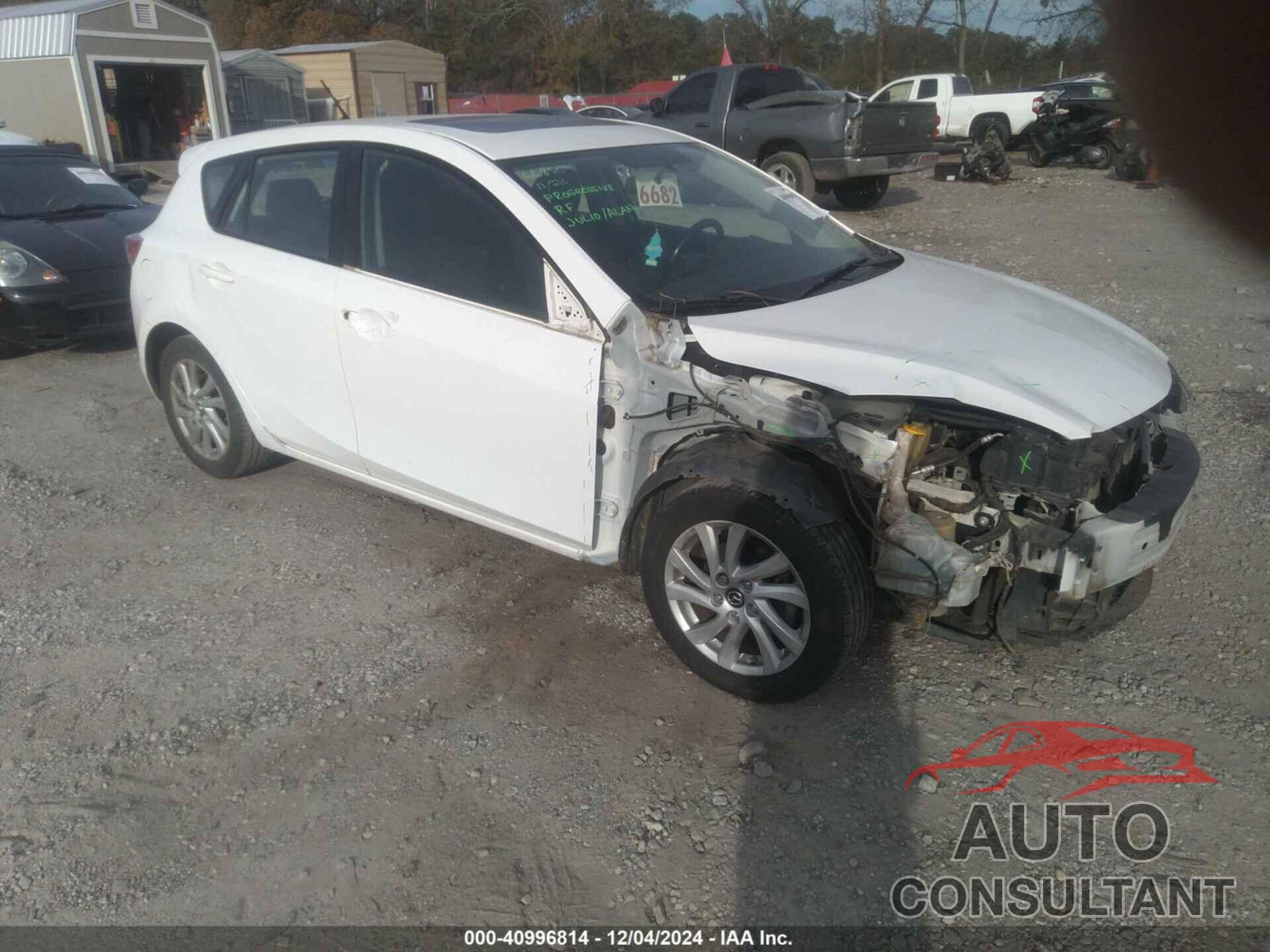MAZDA MAZDA3 2013 - JM1BL1L79D1777369