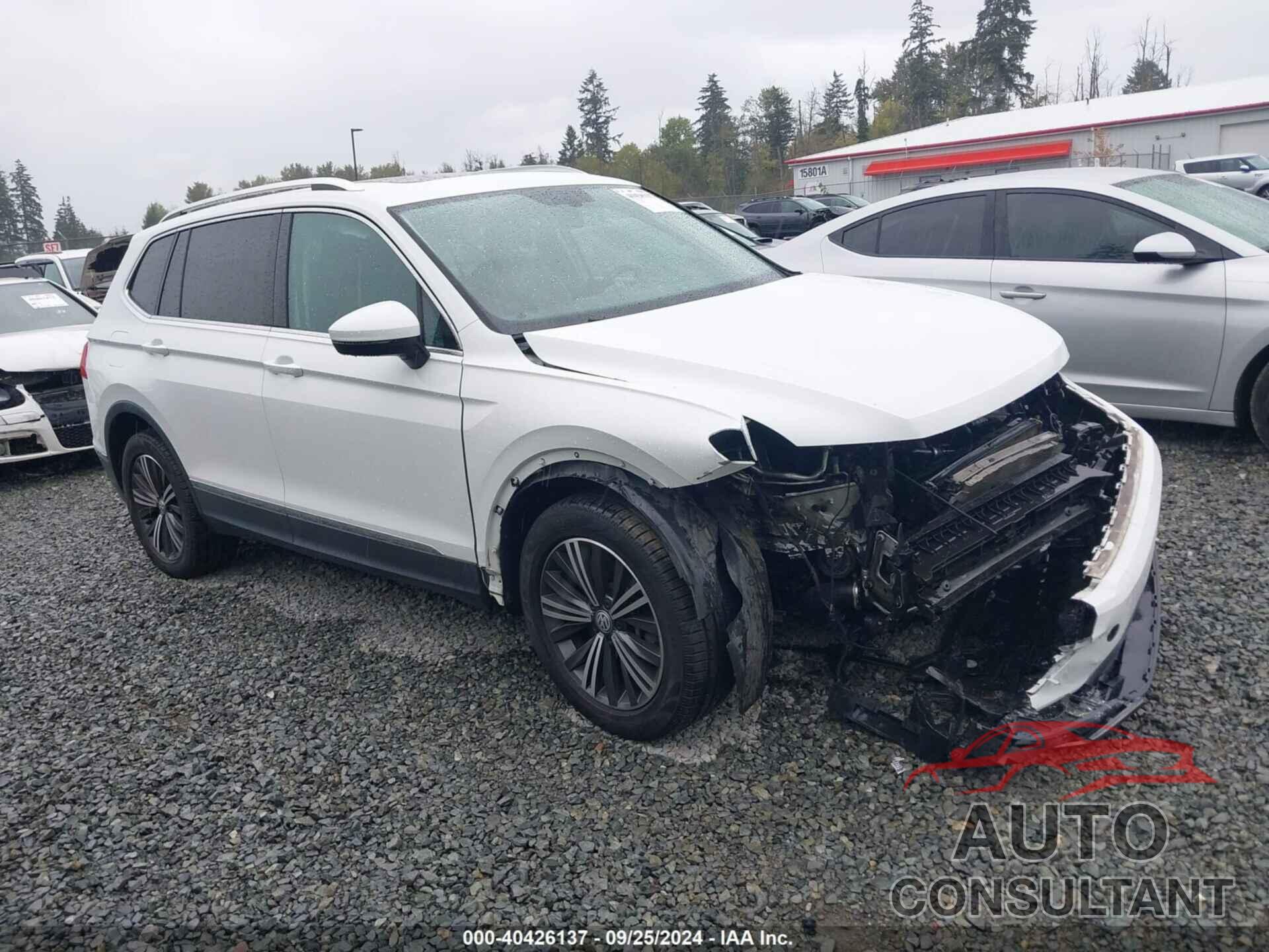 VOLKSWAGEN TIGUAN 2018 - 3VV2B7AX8JM038390