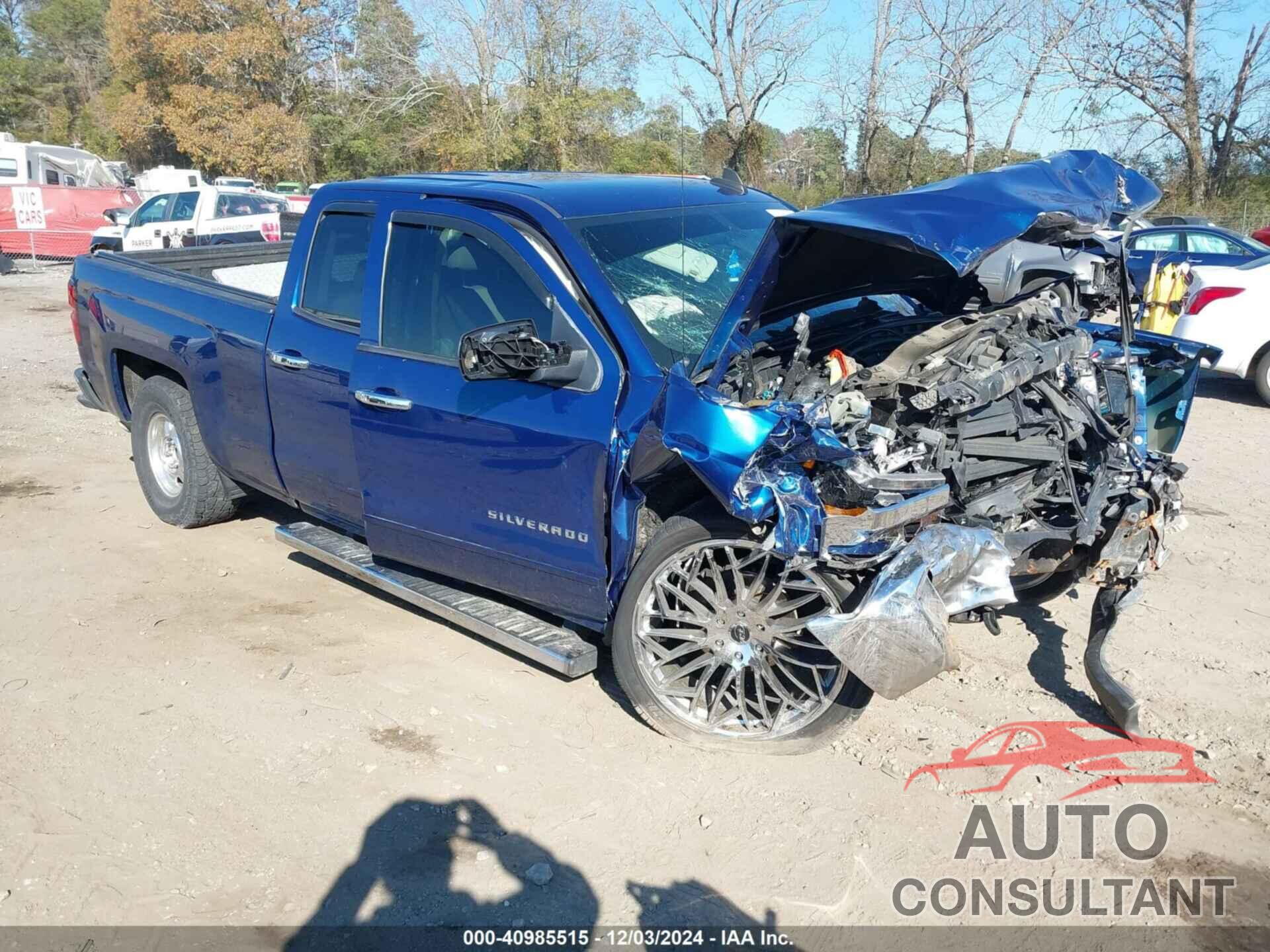 CHEVROLET SILVERADO 1500 2017 - 1GCRCREC9HZ220850