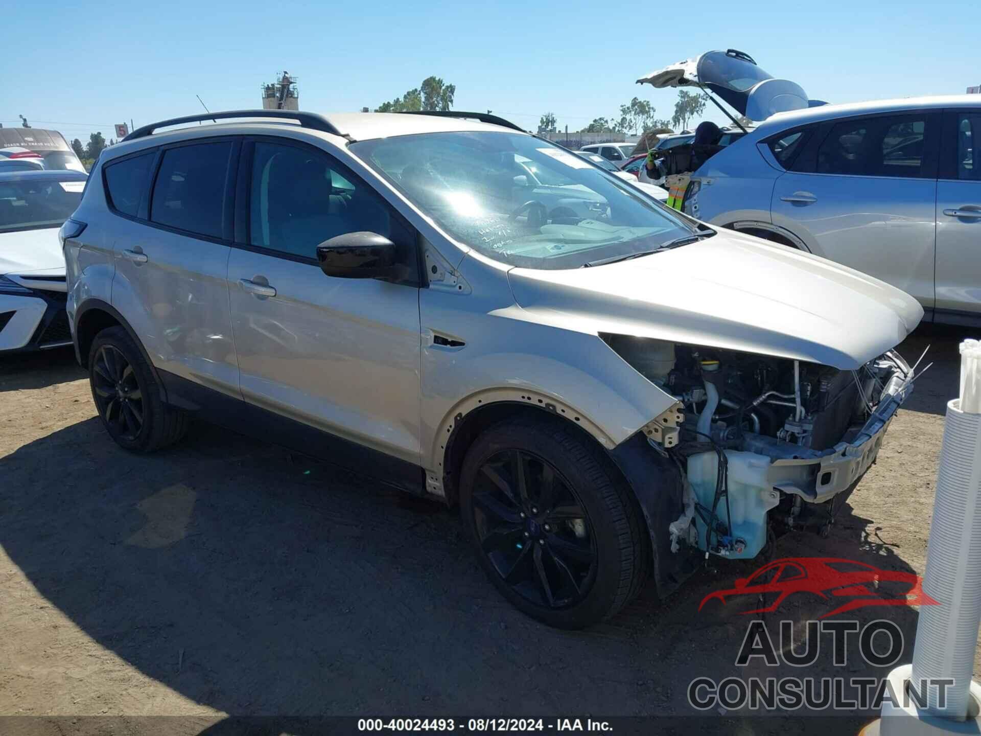 FORD ESCAPE 2018 - 1FMCU0GD8JUC91380