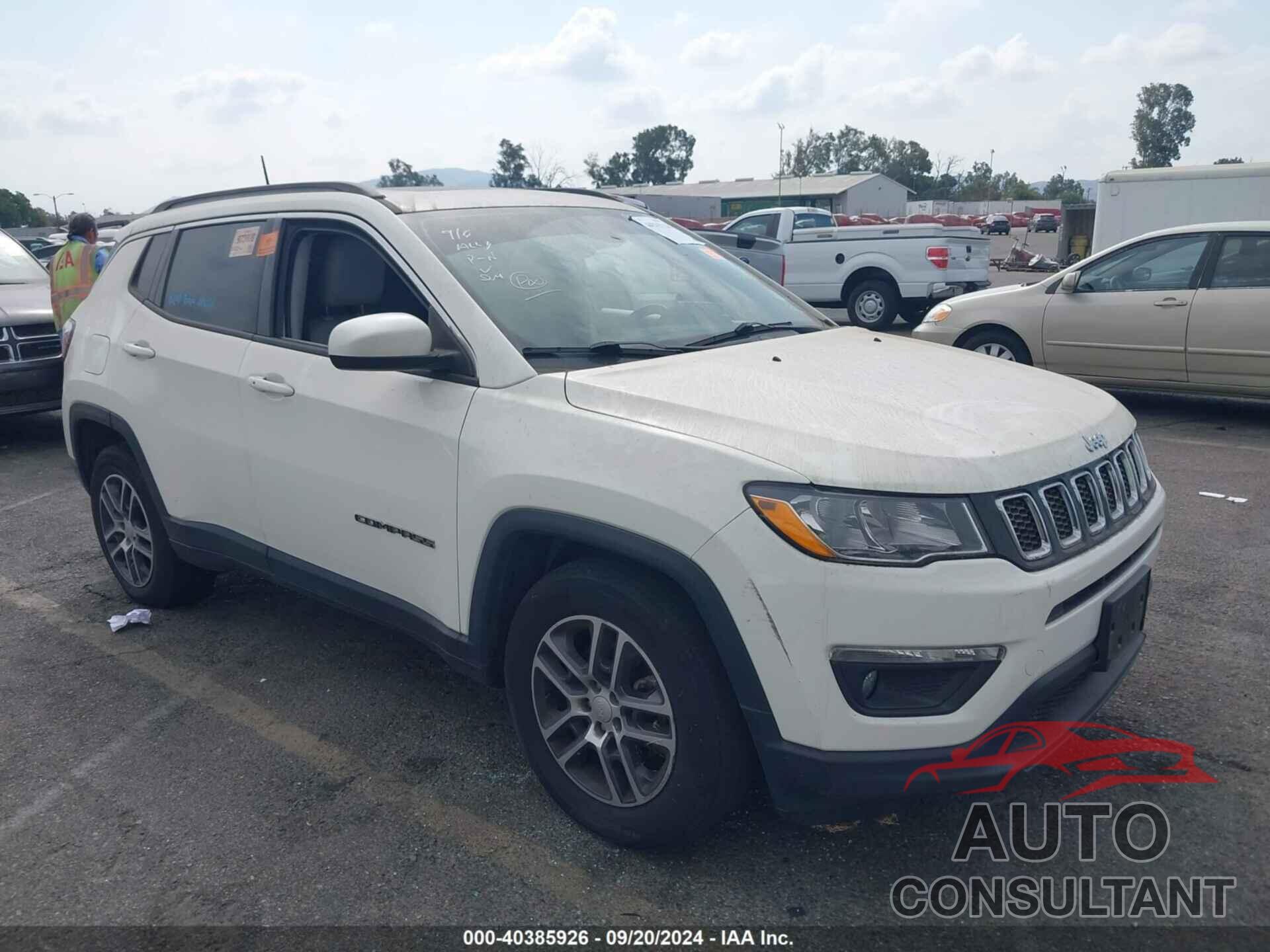 JEEP COMPASS 2018 - 3C4NJCBBXJT489577
